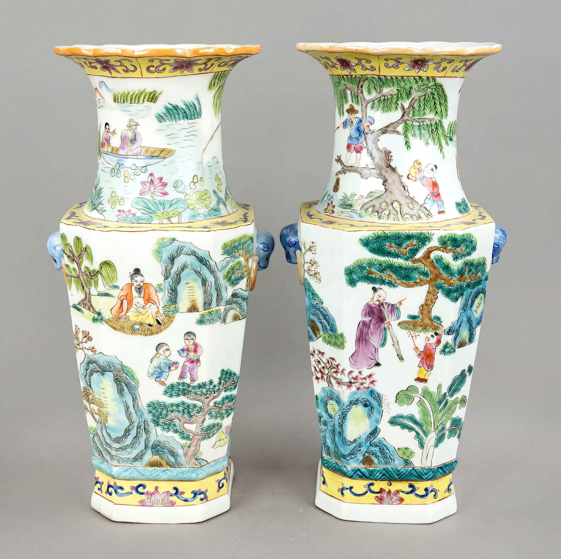 Pair of large vases, China, 20th century, porcelain with polychrome glaze decoration in famille-rose - Image 3 of 3