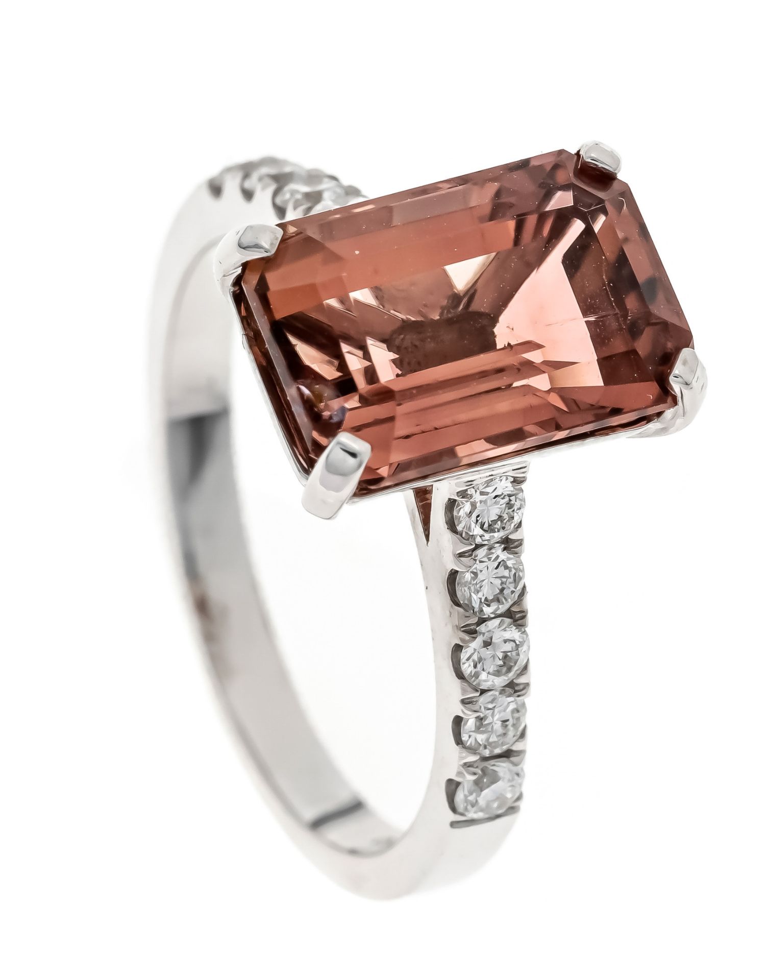 Tourmaline diamond ring WG 750/000 with one emerald-cut faceted tourmaline 11.1 x 7.9 mm, reddish