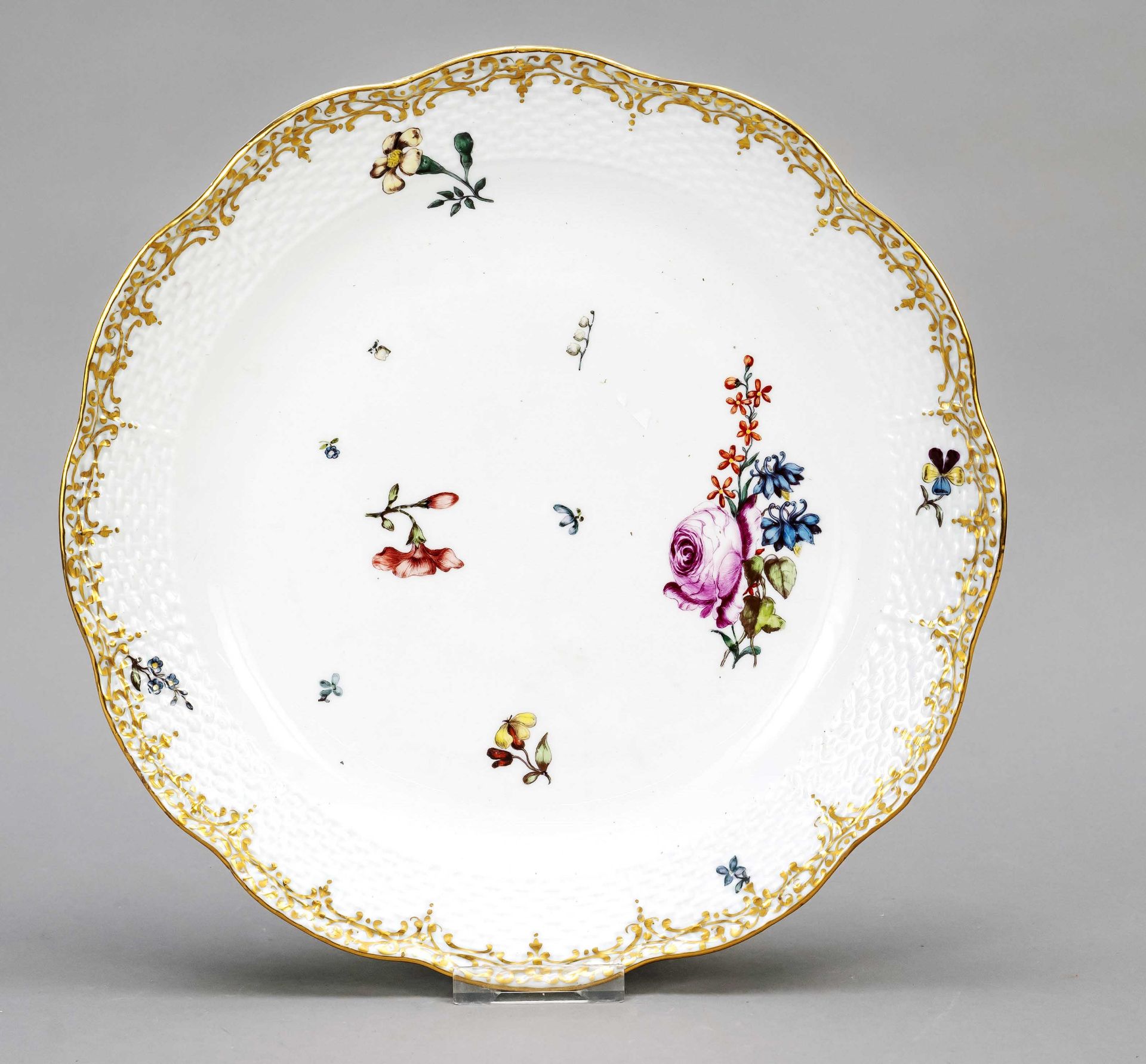 Large ornamental plate, Meissen, mark around 1750, 1st choice, round shape with curved rim, flag