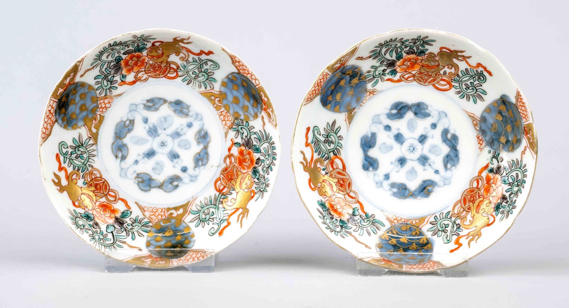 Pair of Imari offering bowls(kashizara), Japan, Arita, Edo period(1603-1868), c. 1800, porcelain