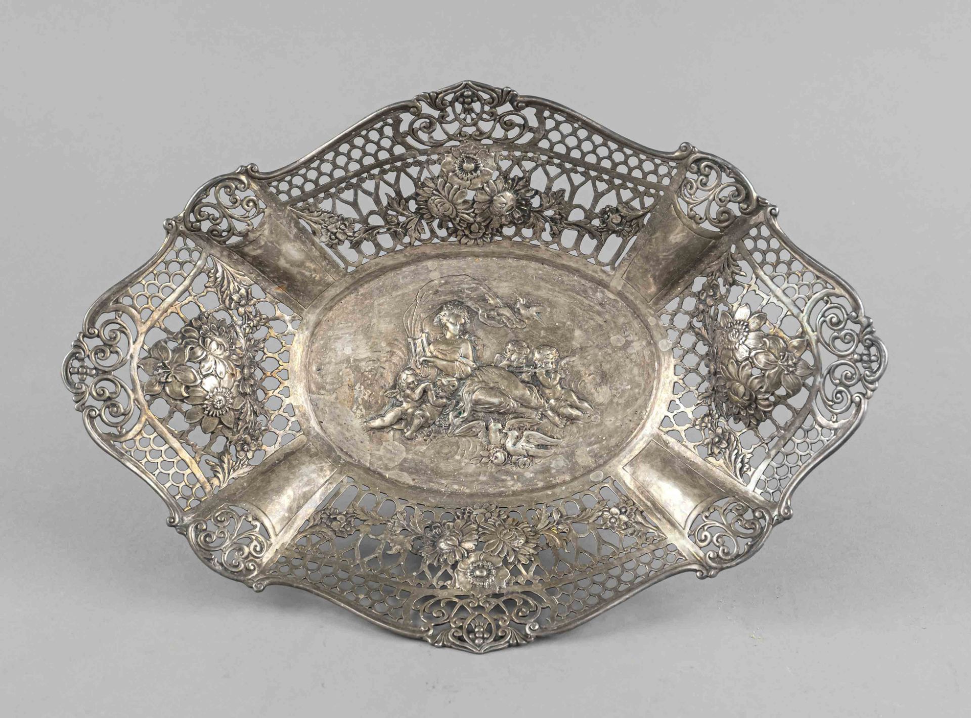 Oval basket bowl, German, early 20th c., maker's mark J. D. Schleissner & Söhne, Hanau, silver 800/