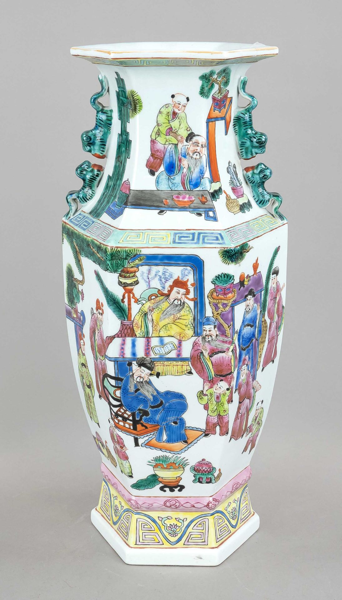 Large Hu vase famille rose, China, 20th c., porcelain with polychrome glaze decoration of palace