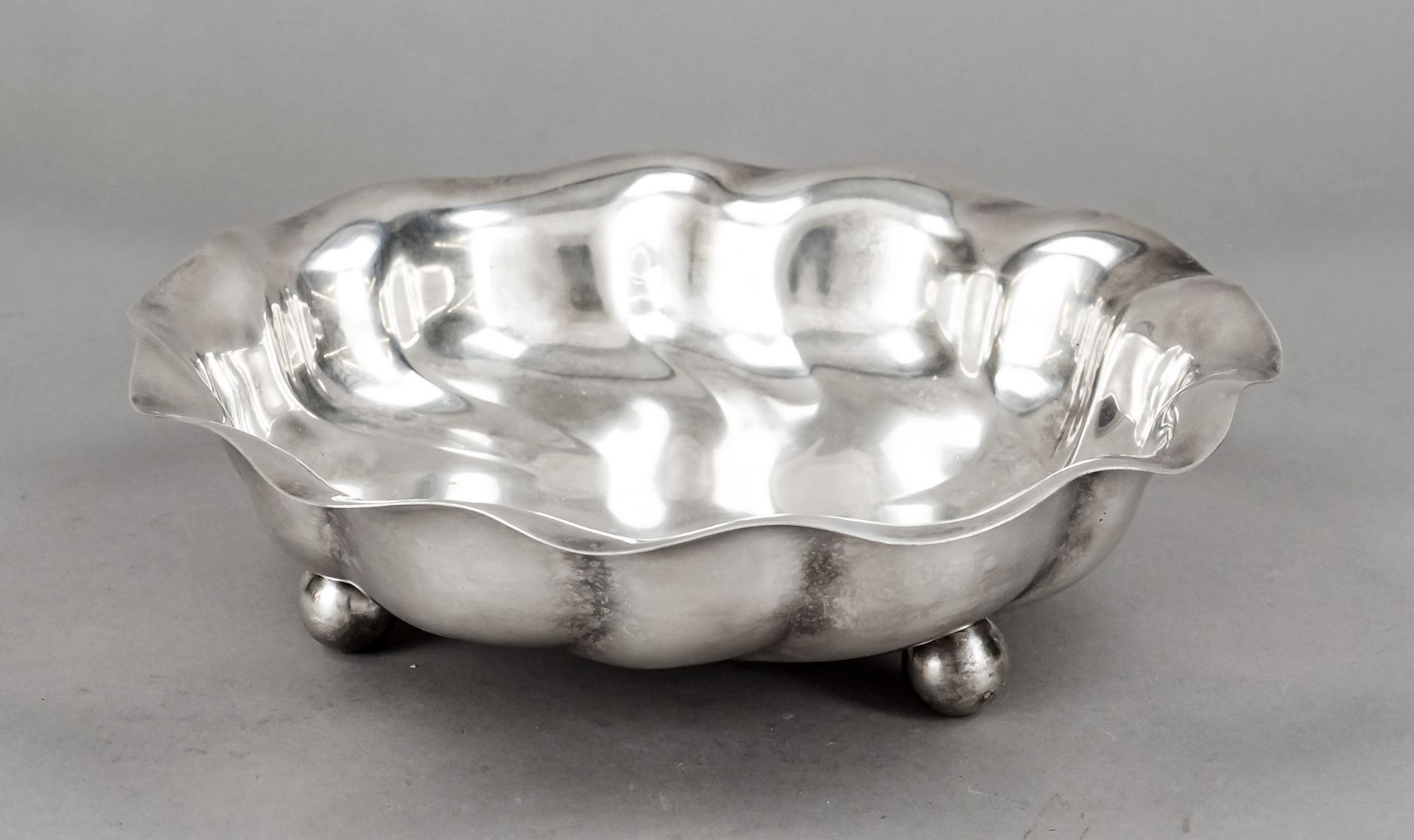 Round bowl, probably German, 20th century, silver 835/000, on 3 ball feet, curved wall, Ø 25 cm, ca.