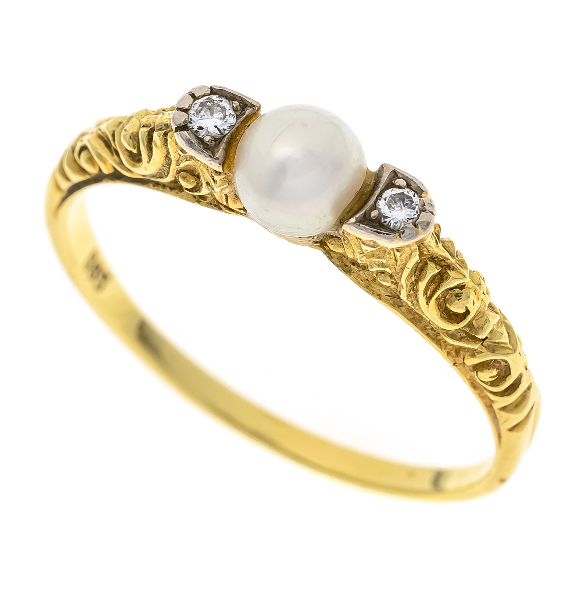 Pearl-cut diamond ring GG 585/000 with one round cultured pearl 4,8 mm and two brilliant-cut