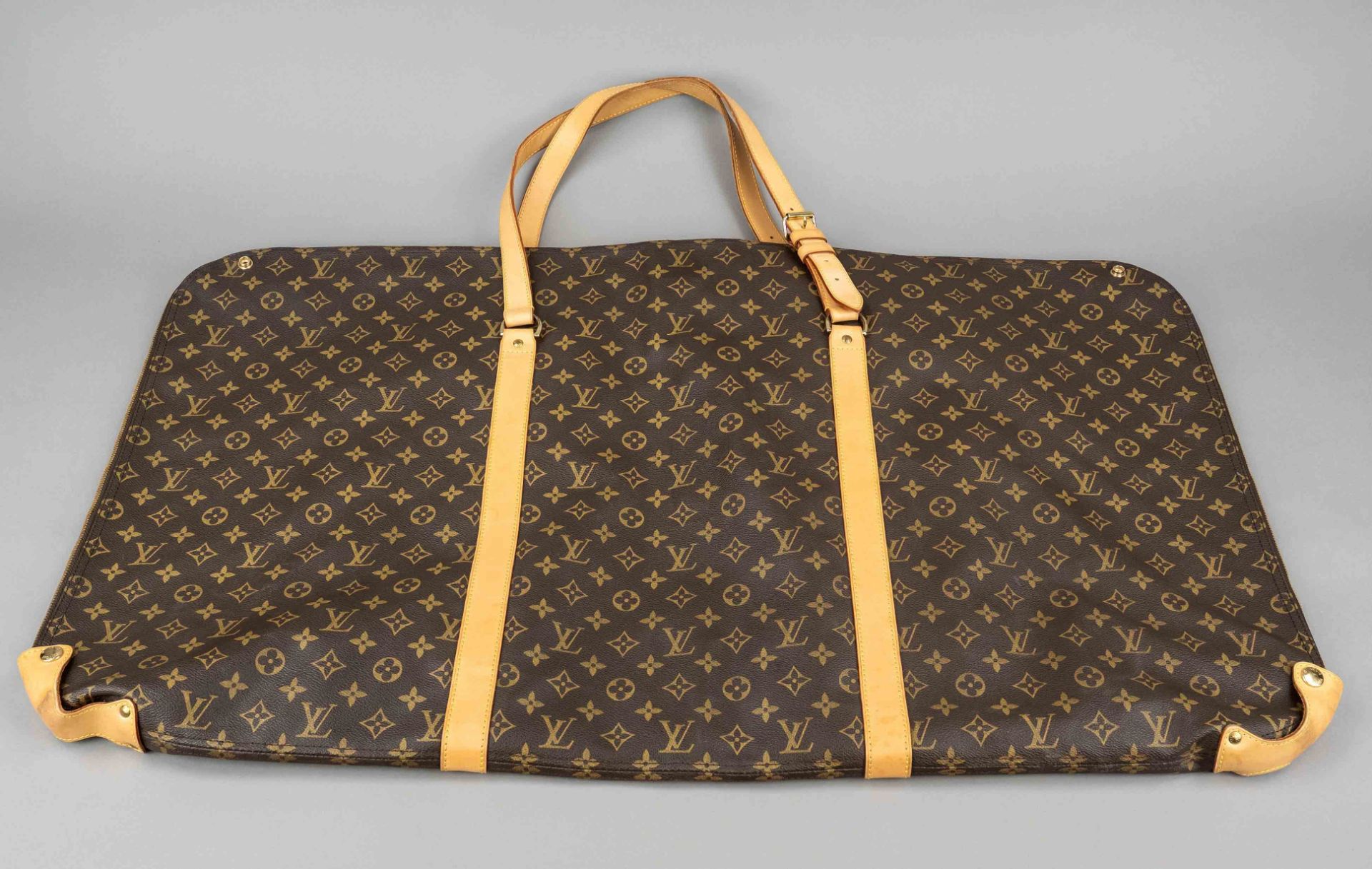 Louis Vuitton, Monogram Canvas garment bag/bag, rubberized cotton fabric in classic logo print