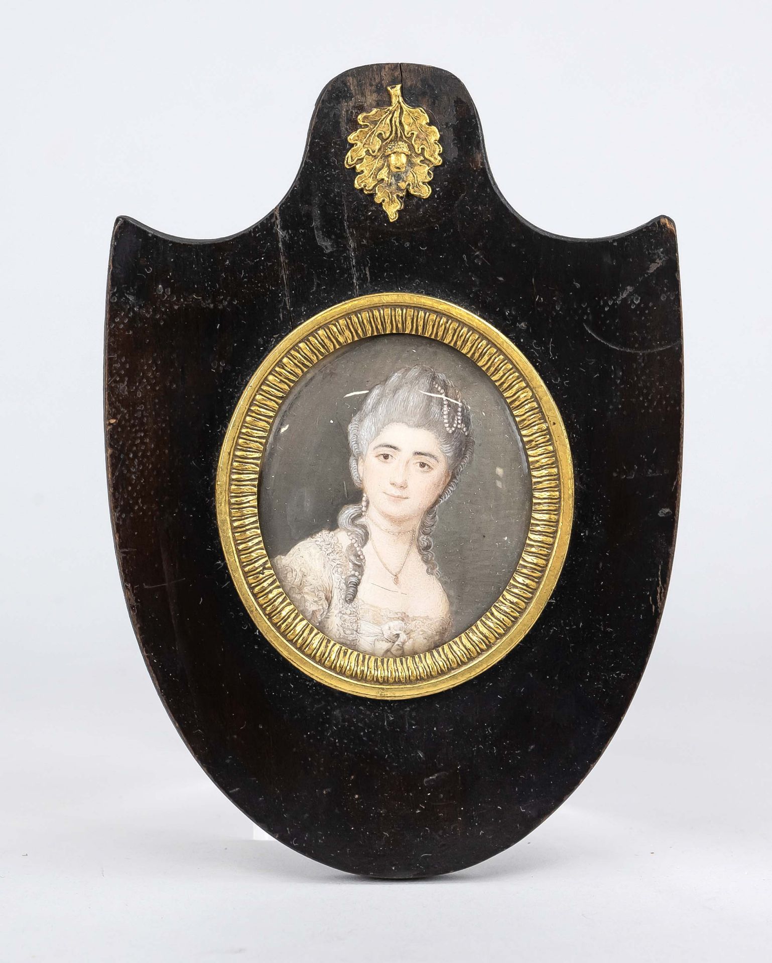 Miniature, portrait of a lady, probably end of 19th century, polychrome oil painting on leg plate?