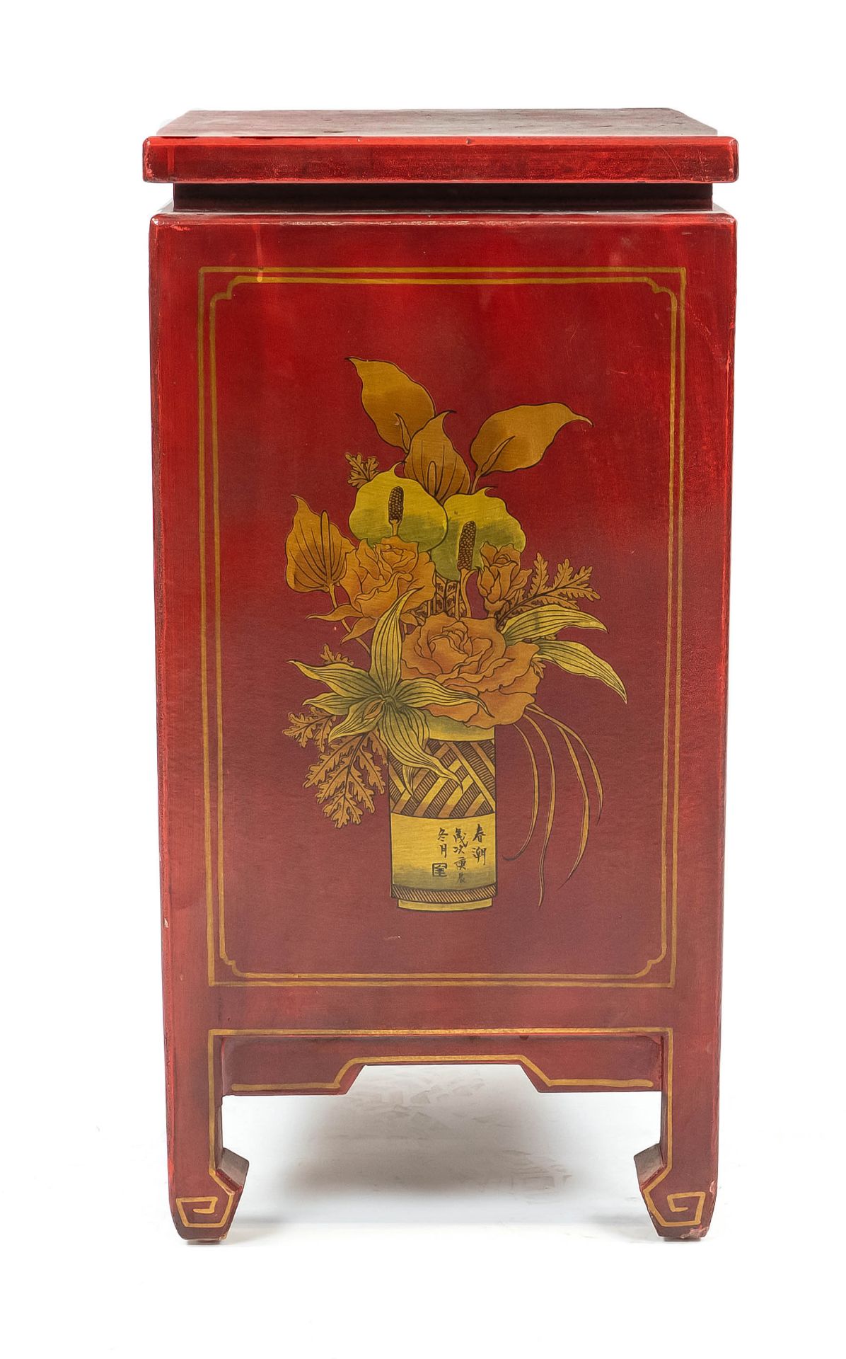 Red Qing style side cabinet, China, 20th c., red lacquered wood with exalted lacquer painting, fairy - Image 3 of 4