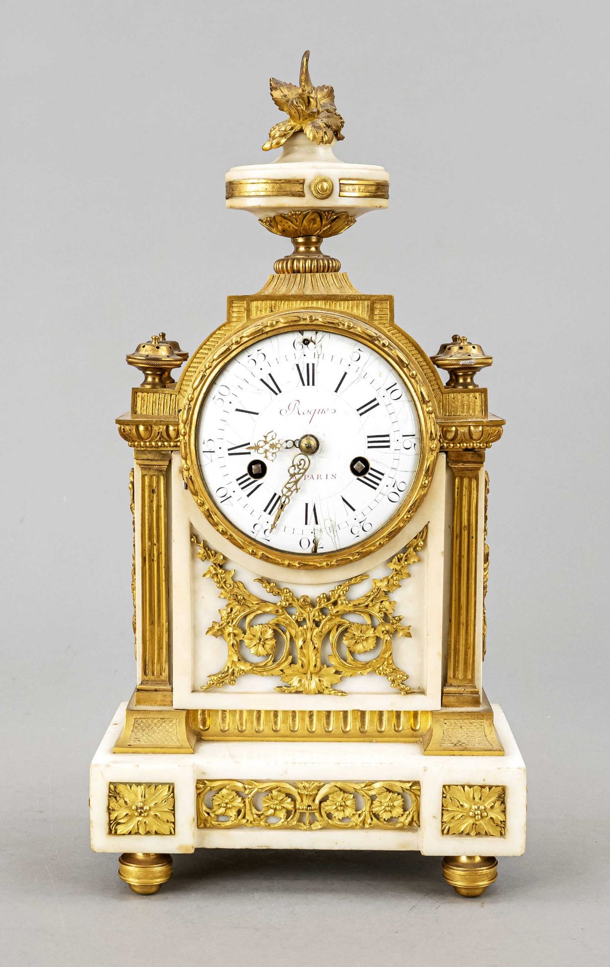 Bronze marble mantel clock, marked Roques a Paris, 2nd half 19th c., crowned by a bowl with