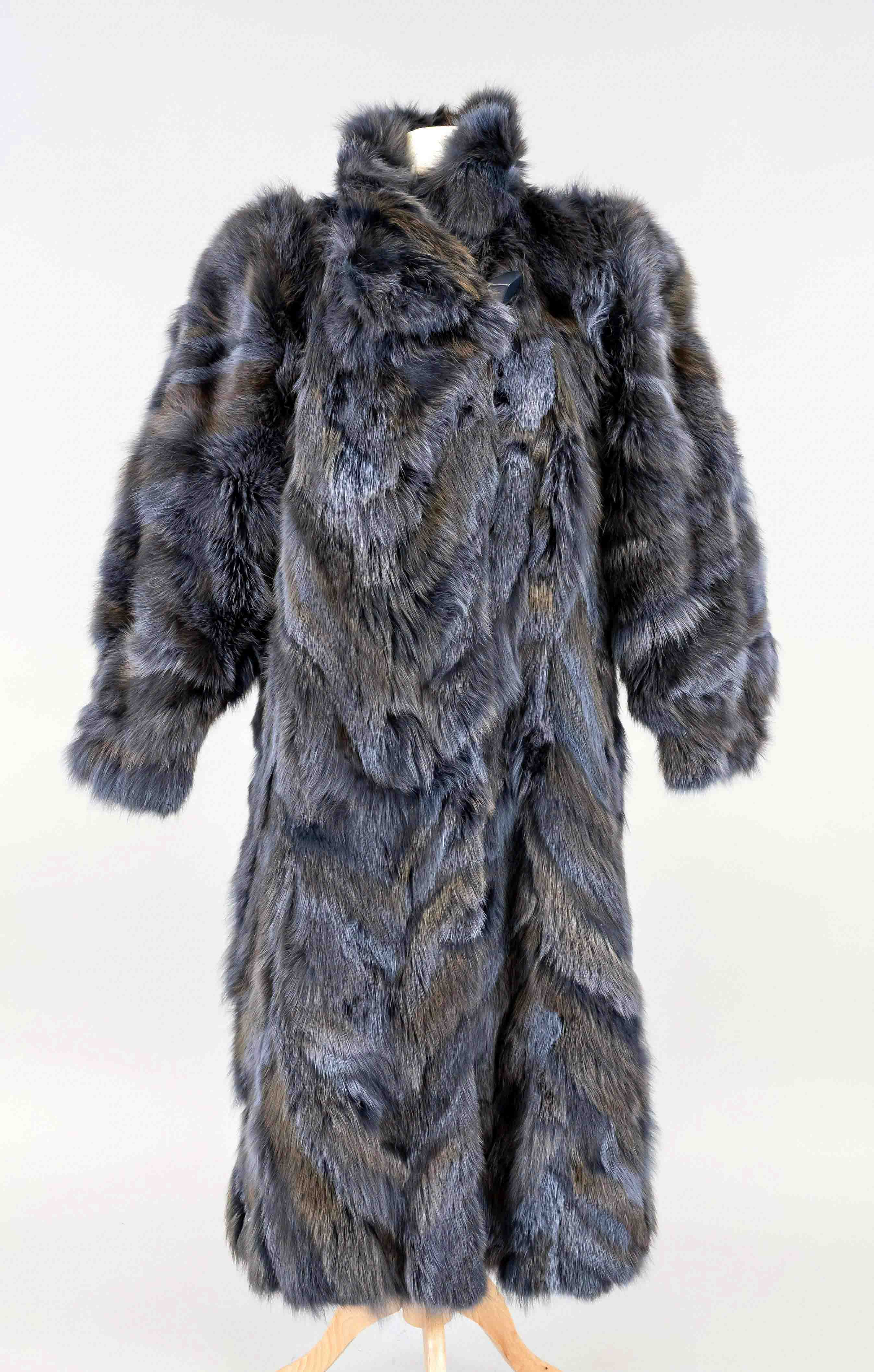 Ladies coat, 2nd half of the 20th century, mottled fox fur in blue, brown and grey tones, wide