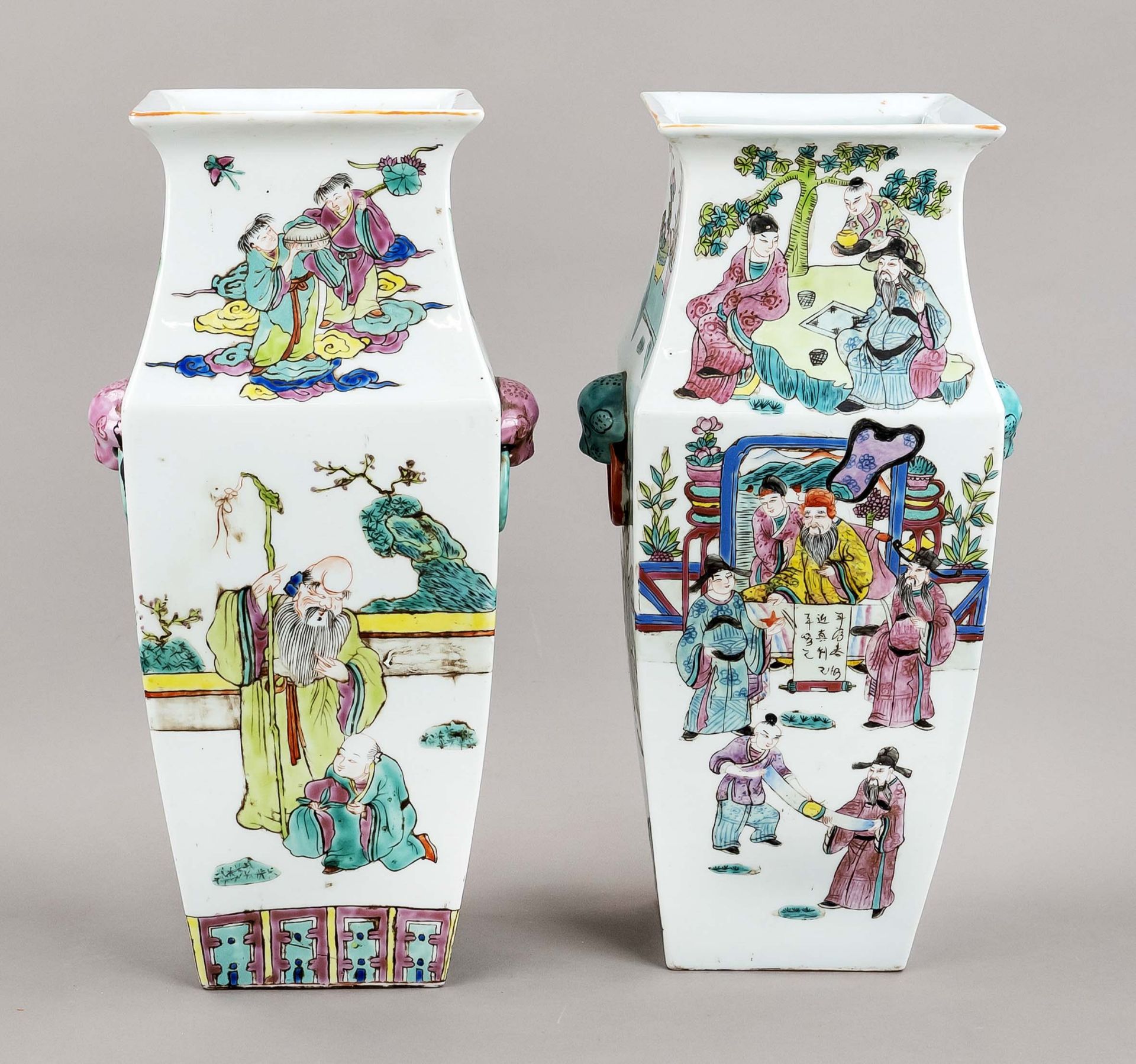 Pair of Hu vases famille rose, China, 20th c., porcelain with four-sided body and rosadominant - Image 2 of 2