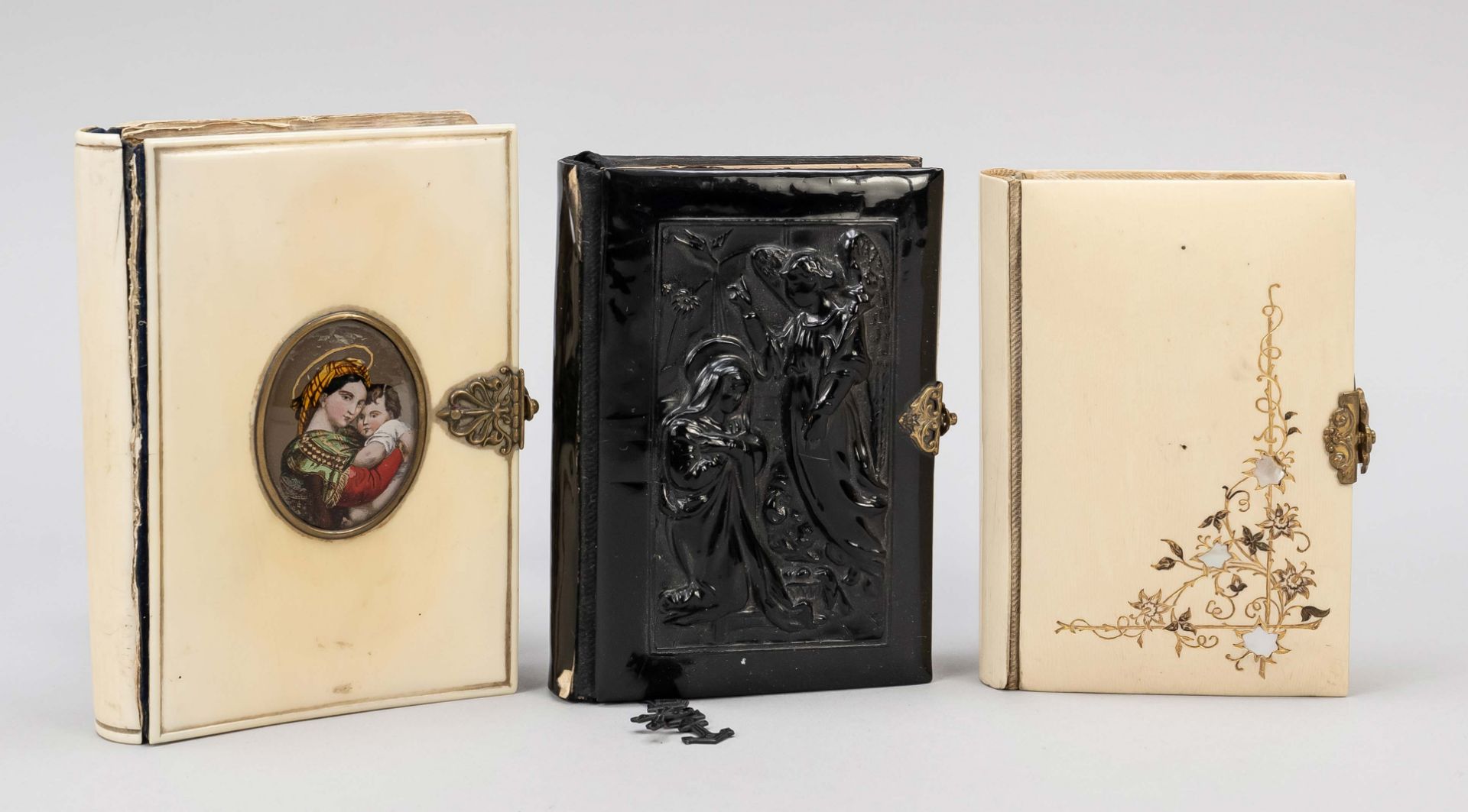 3 prayer or devotional books, end of 19th c., celluloid binding. 1 x Italian with miniature,