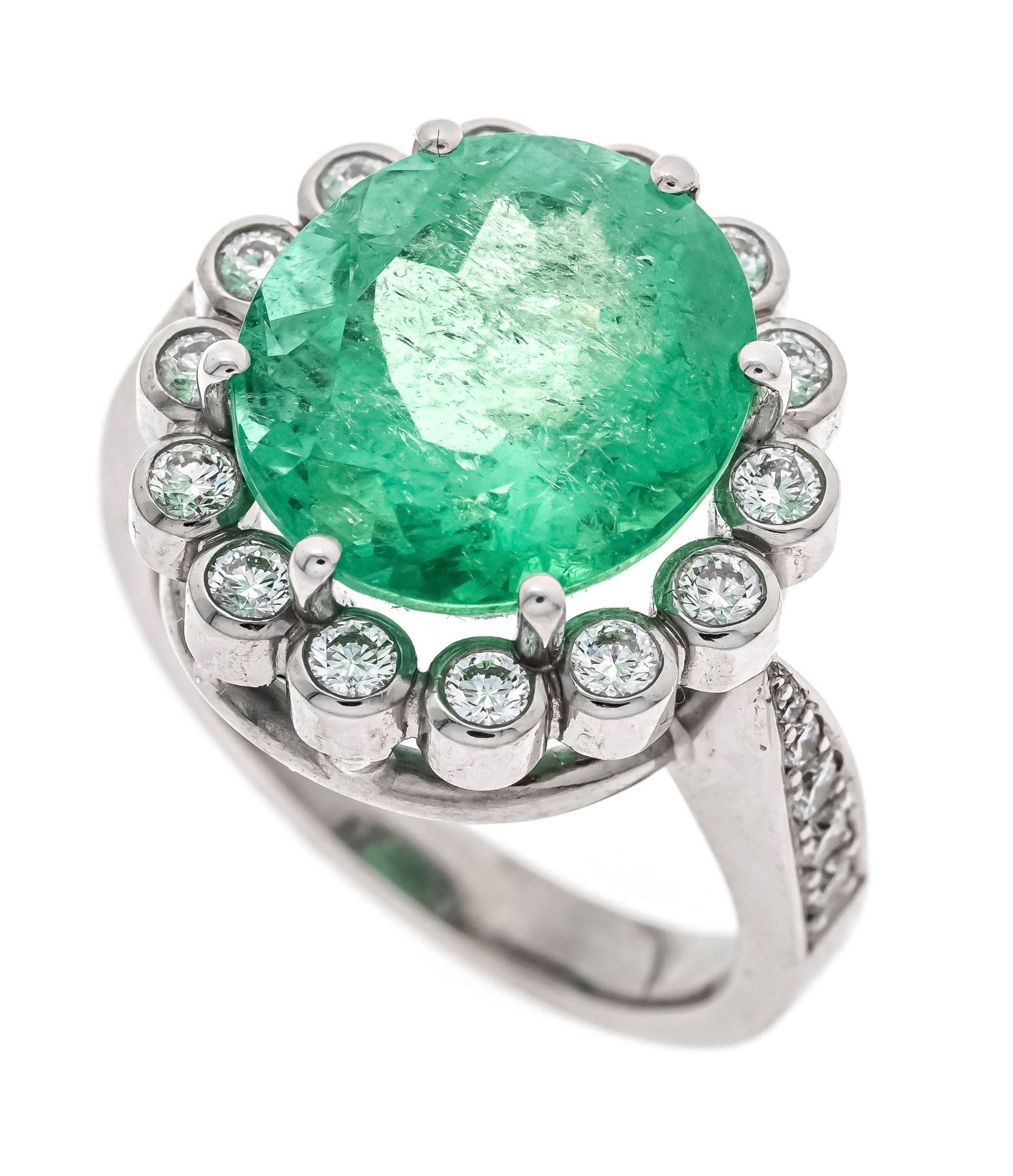 Emerald diamond ring WG 750/000 with a very fine oval faceted emerald 6,64 ct fine luminous green,