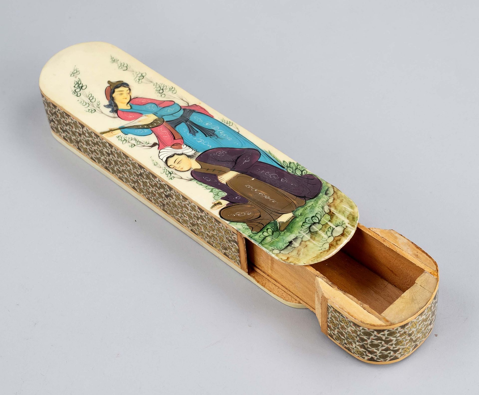 Writing box, Persian, 20th c., wood and bone, inlaid. Top with lacquer painting, 4,5 x 25 x 6 cm - Image 2 of 2