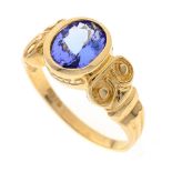 Tanzanite ring GG 375/000 with one oval facetedTanzanite 1.57 ct blue-violet, eye clean, 8.27 x 7.17