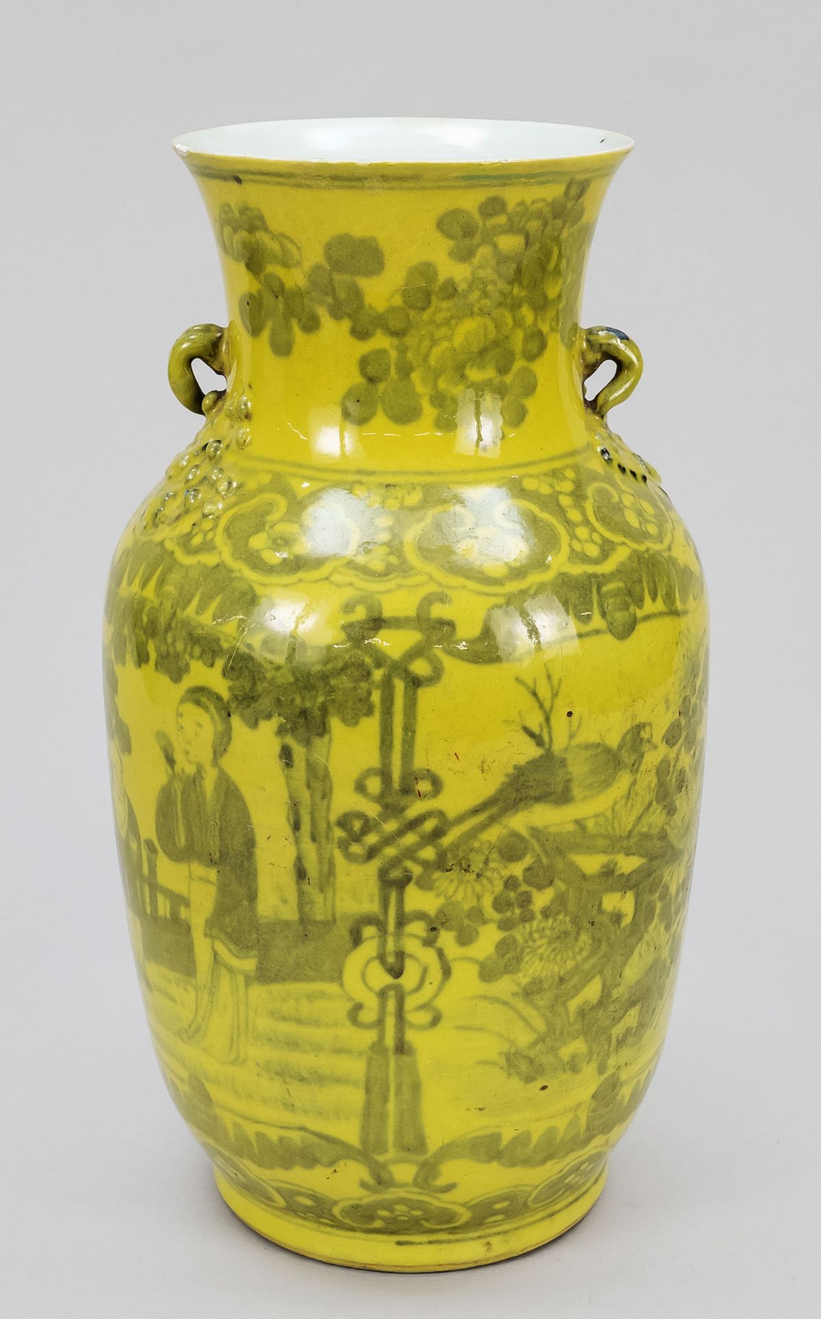 Canary bird vase, China, Qing dynasty(1644-1911), 18th/19th century, cobalt blue painted porcelain