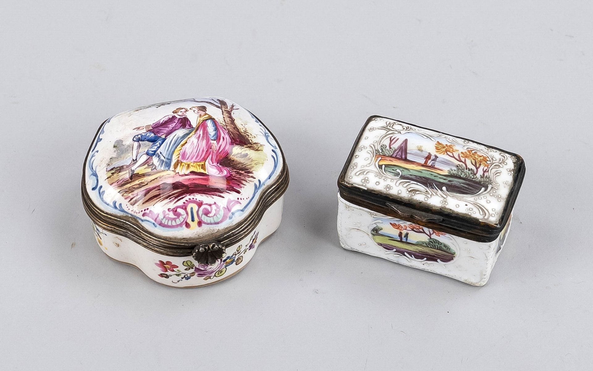 2 lidded jars, France, 18th c., 1 x fitted egg-shaped porcelain with polychrome staffage (gallant