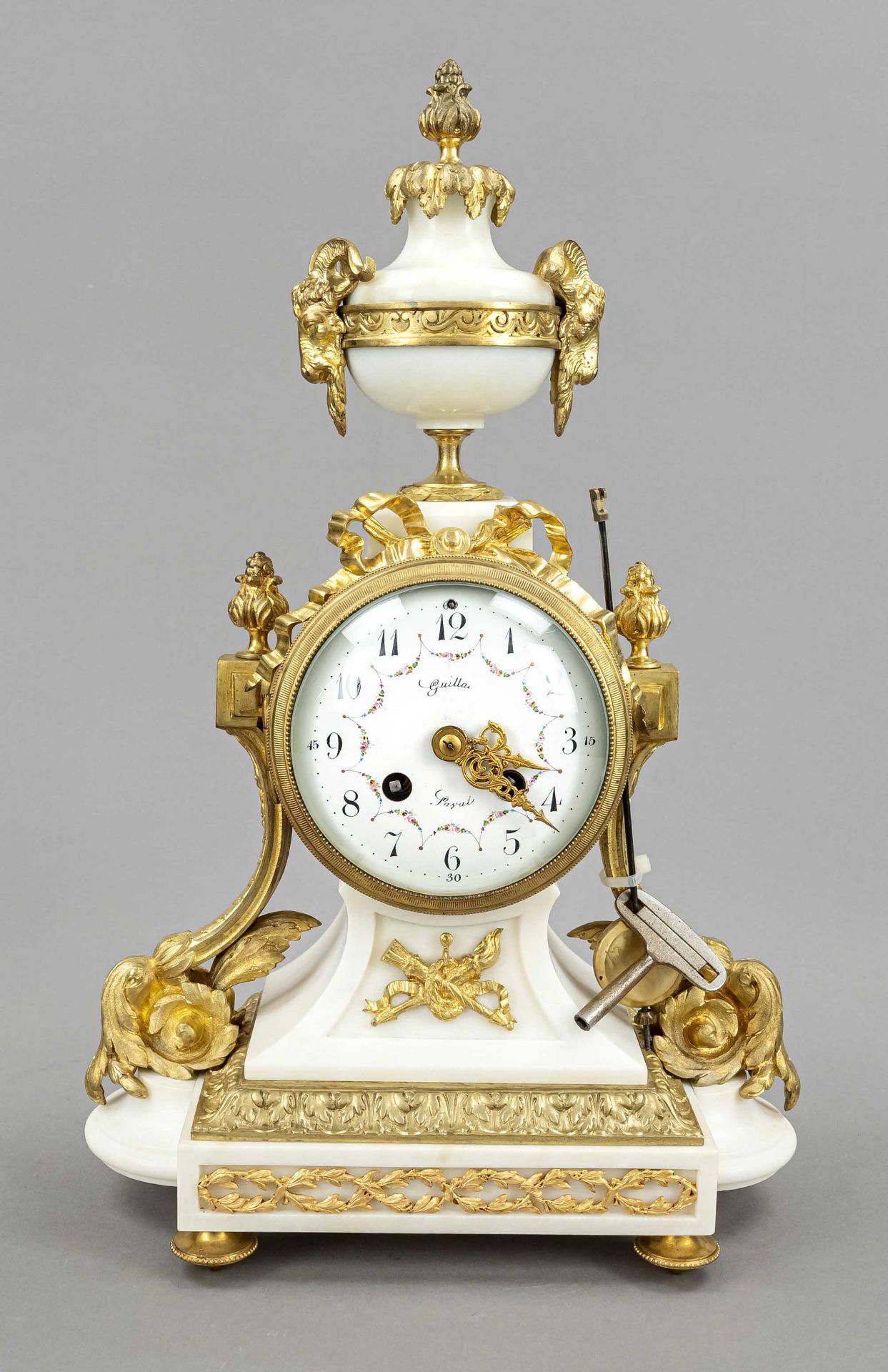 Marble pendule Louis Seize, fire gilded, 2.H.19.c., white marble with gilded bronze applications,