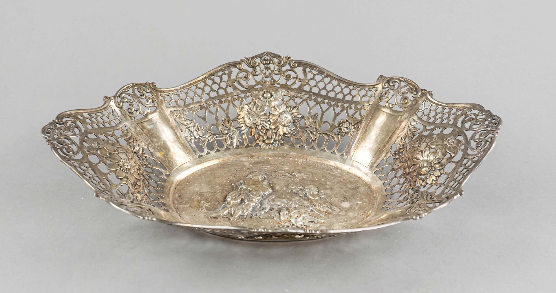 Oval basket bowl, German, early 20th c., maker's mark J. D. Schleissner & Söhne, Hanau, silver 800/ - Image 2 of 2