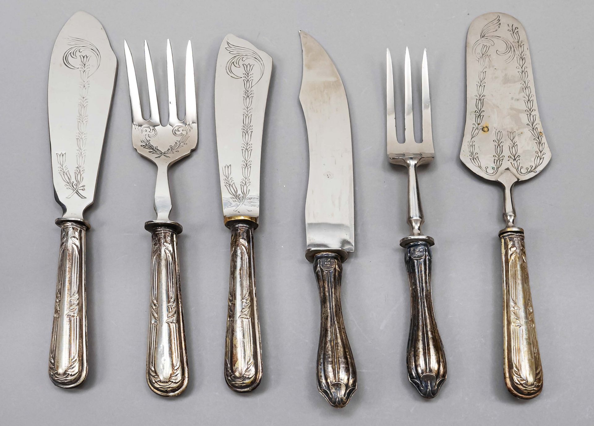 Six pieces of serving cutlery, 20th c., different makers, silver 800/000 or tested, 2 different
