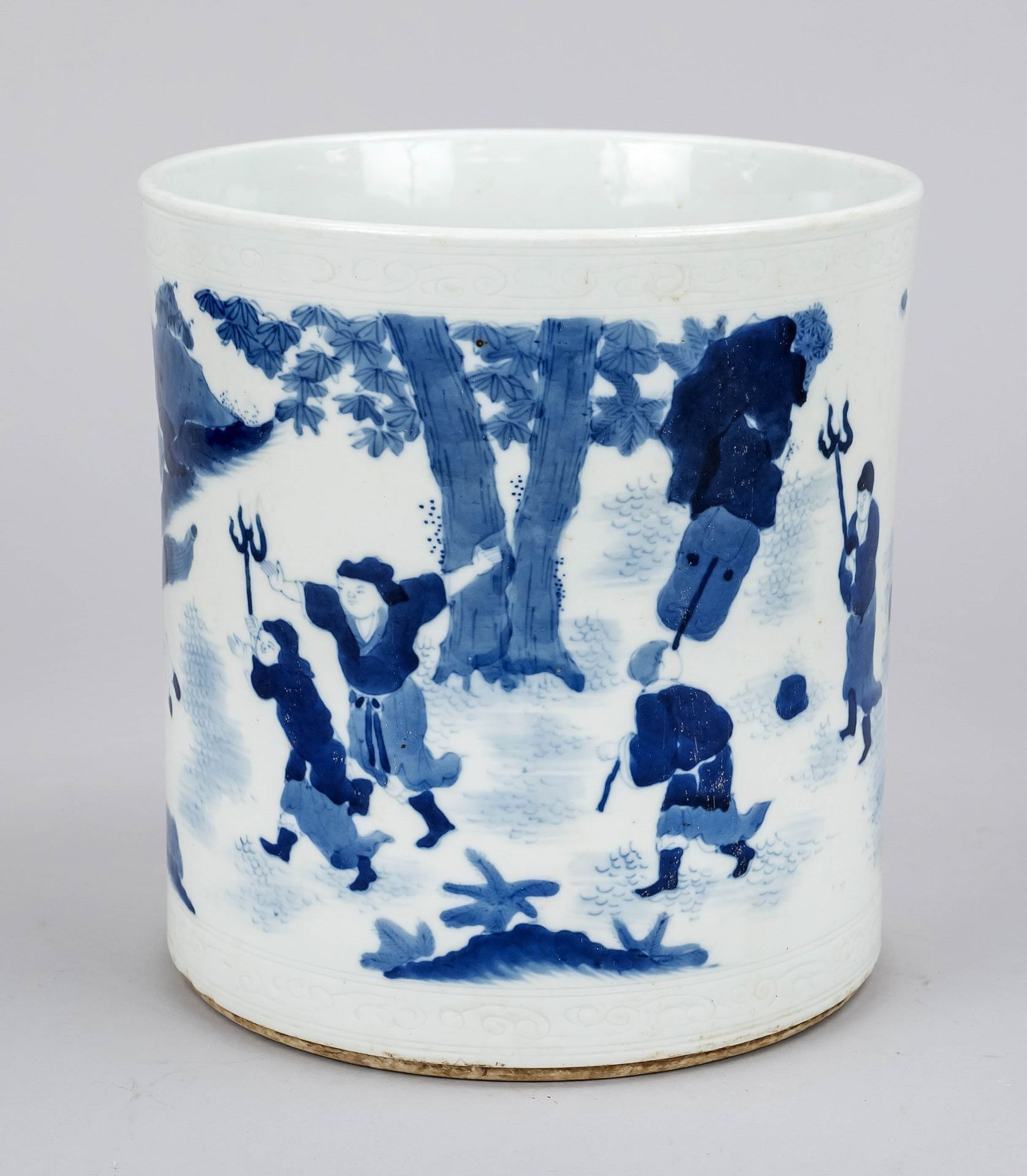 Large brush cup, China, 20th century, porcelain with cobalt blue underglaze decoration of figures in