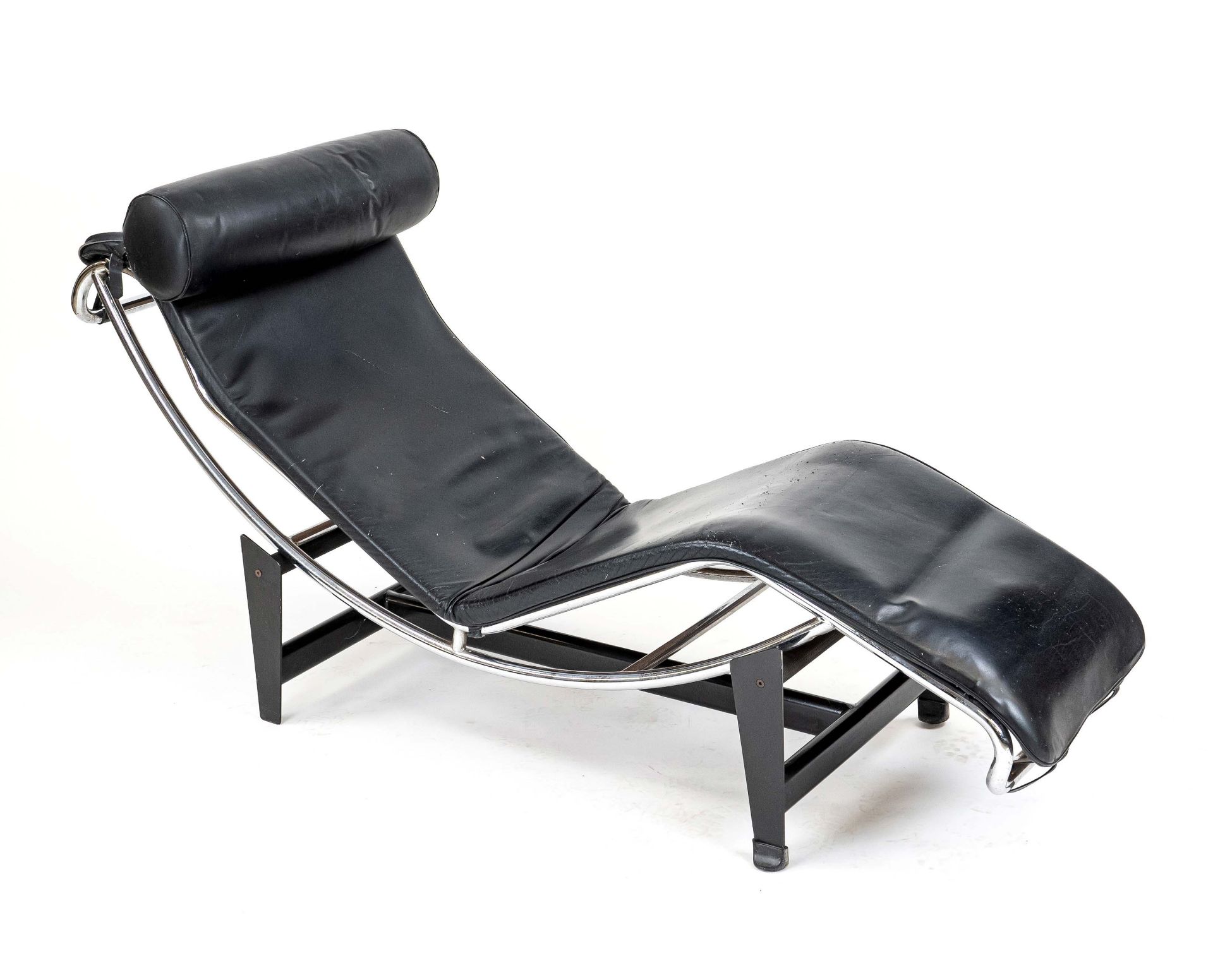 Design lounger LC4/Le Corbusier (generic), probably 1980s. Chrome frame with leather support and