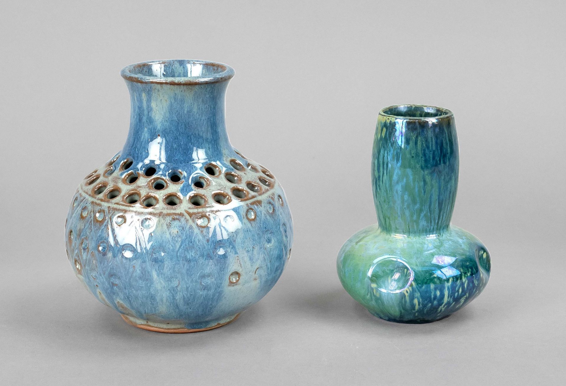 Zwei Keramik-Vasen, 20. Jh., 1