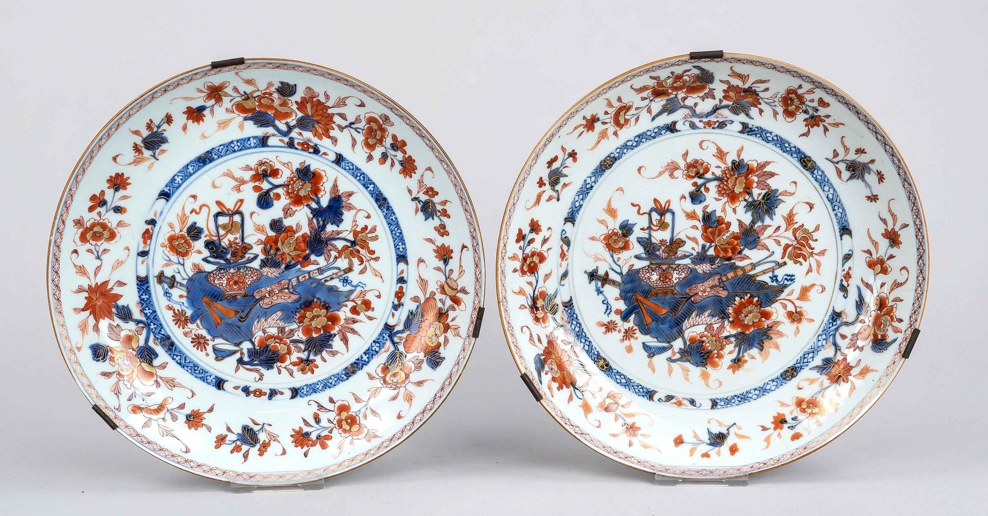 Pair of Chinese imari bowls ''Emblems of the 8 Immortals'', China, Qing dynasty(1644-1911),