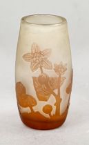 Vase, German, around 1920, Arsall - Vereinigte Lausitzer Werkstätten, round stand, bulbous body,