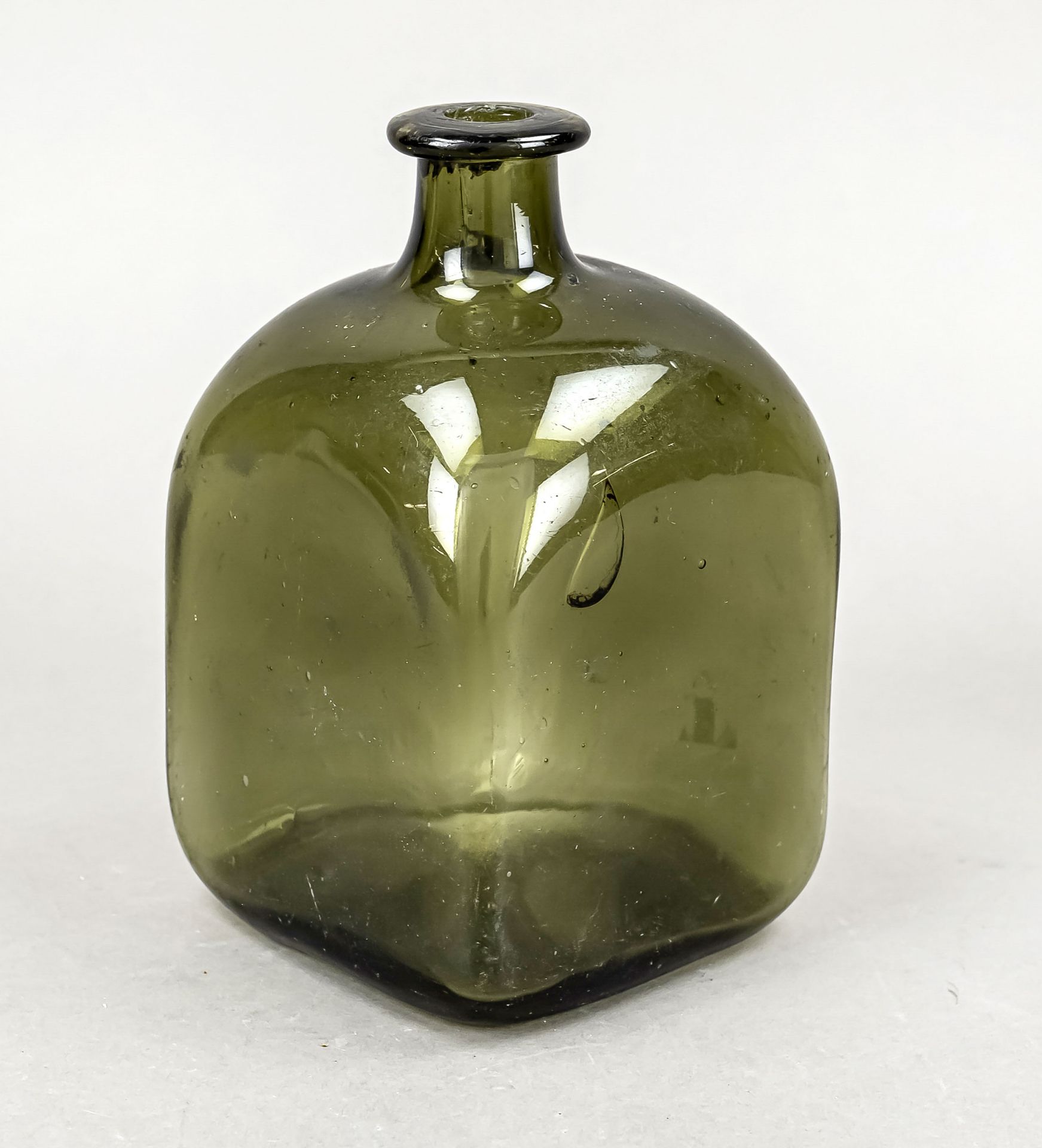Wine bottle, 18th/19th c., square body with short slender neck, slightly curved bottom, dark green
