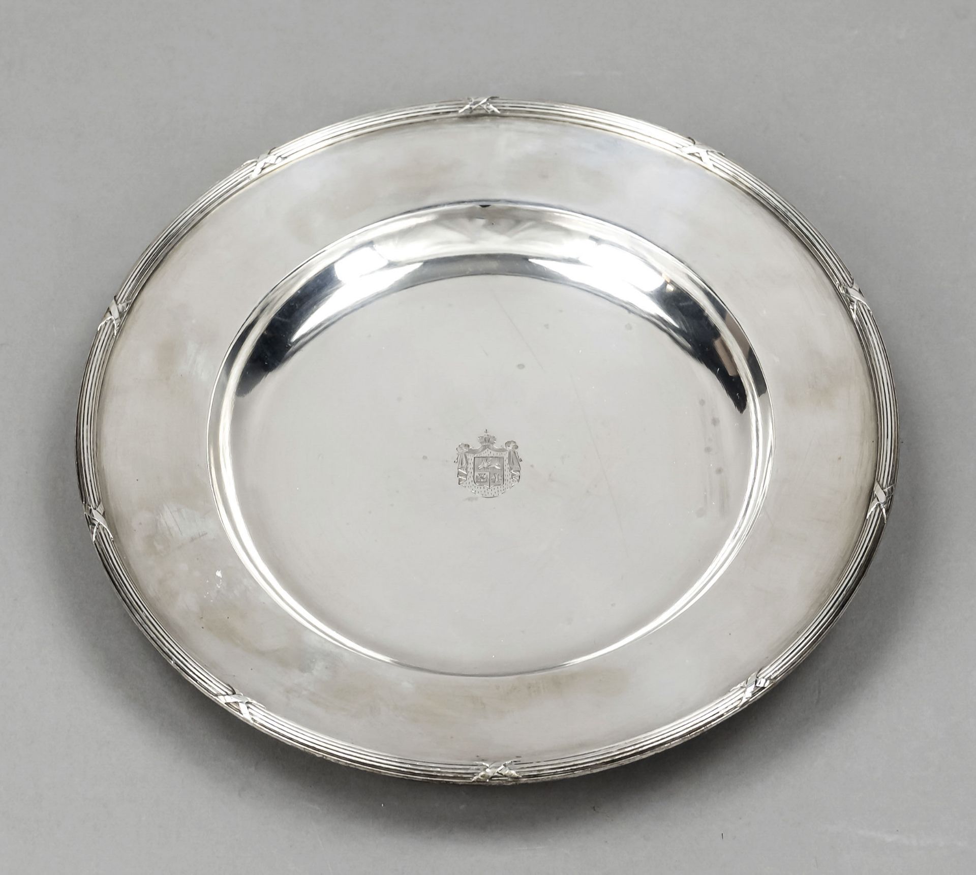 Plate, hallmarked Russia, 2nd Kokoshnik mark (1908-26), city letter Moscow, MZ, silver 84