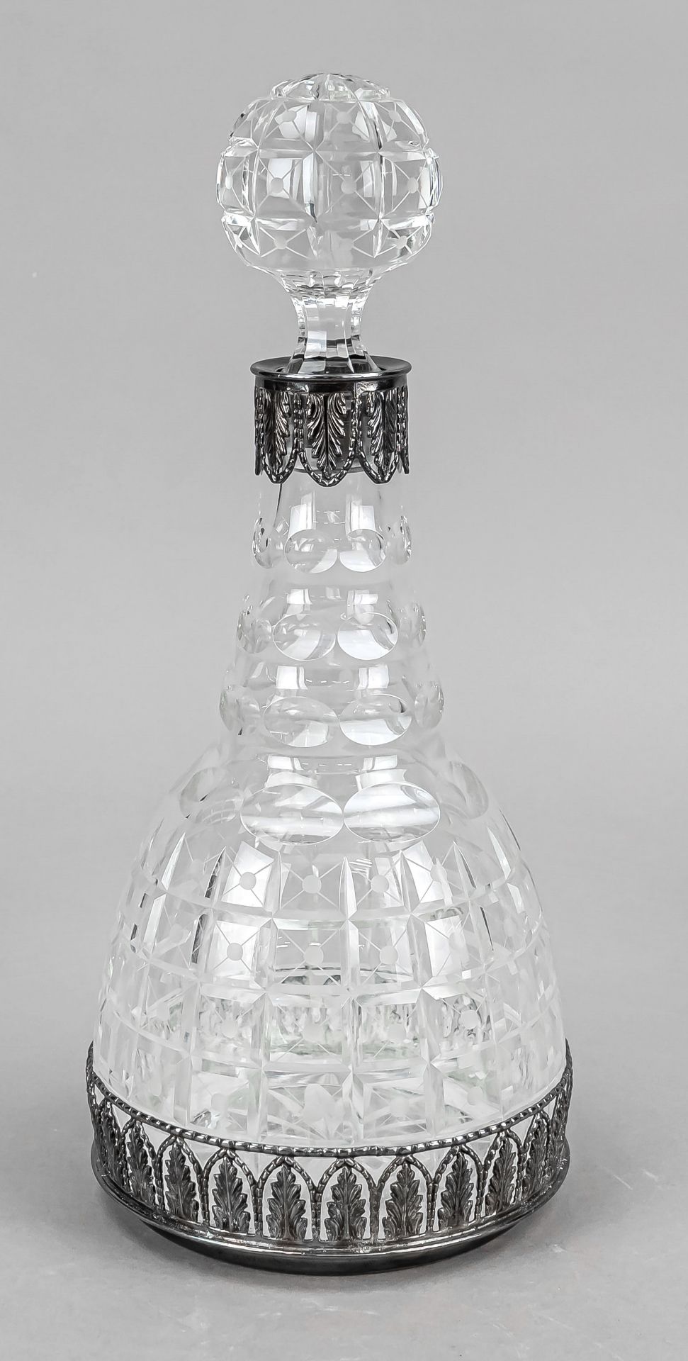 Carafe with mounting, 20th c., plated, with surrounding acanthus leaf decoration, body, clear