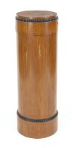 Palm postament/flower column c. 1920, cherry, scratch marks, h. 98 cm, d. 33 cm.