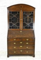 Top secretary, England around 1820, solid oak, interior with drawers, 225 x 116 x 52 cm. -- The