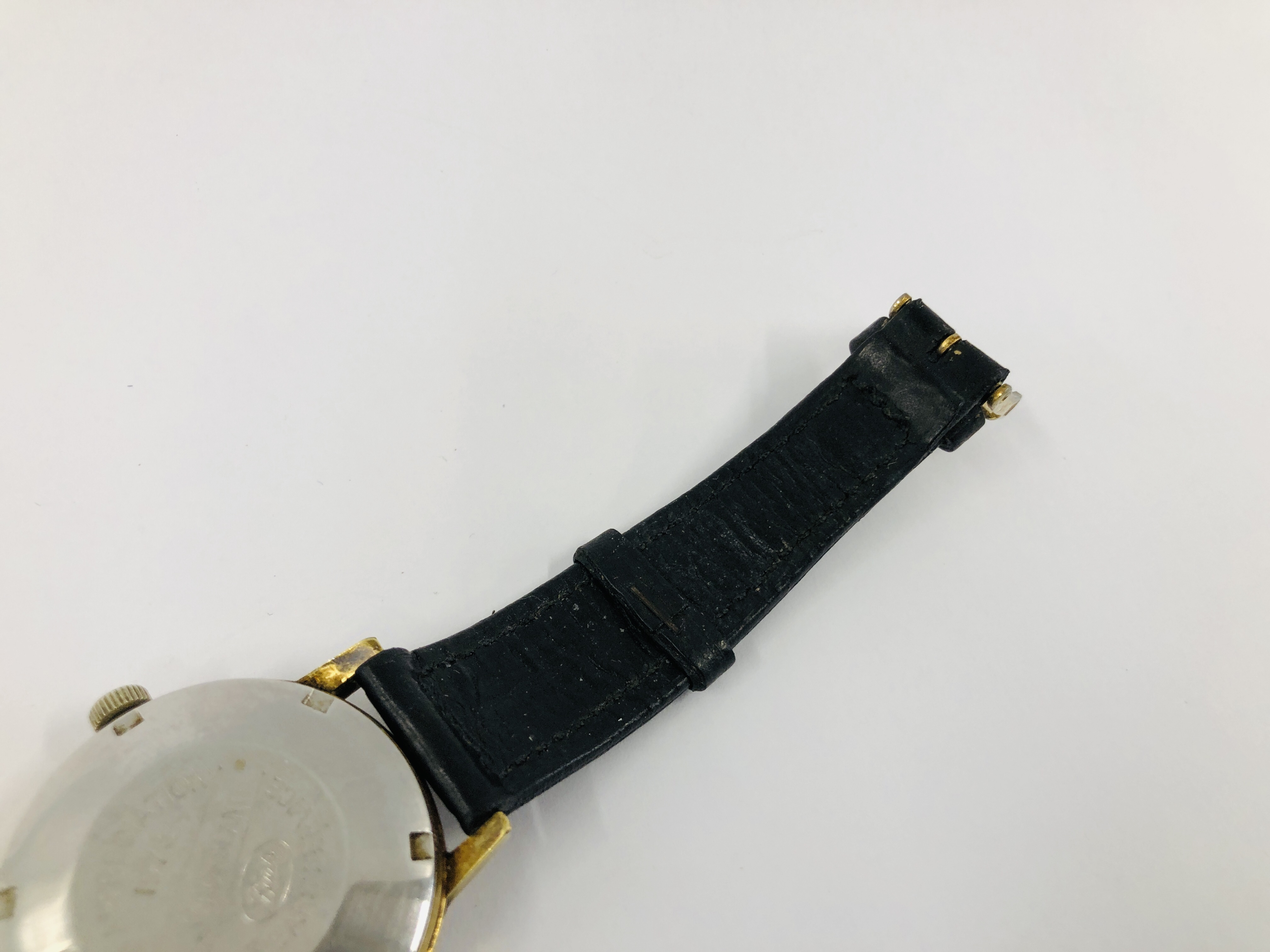A GENTS WRIST WATCH MARKED OMEGA ON LEATHER STRAP, - Image 9 of 9