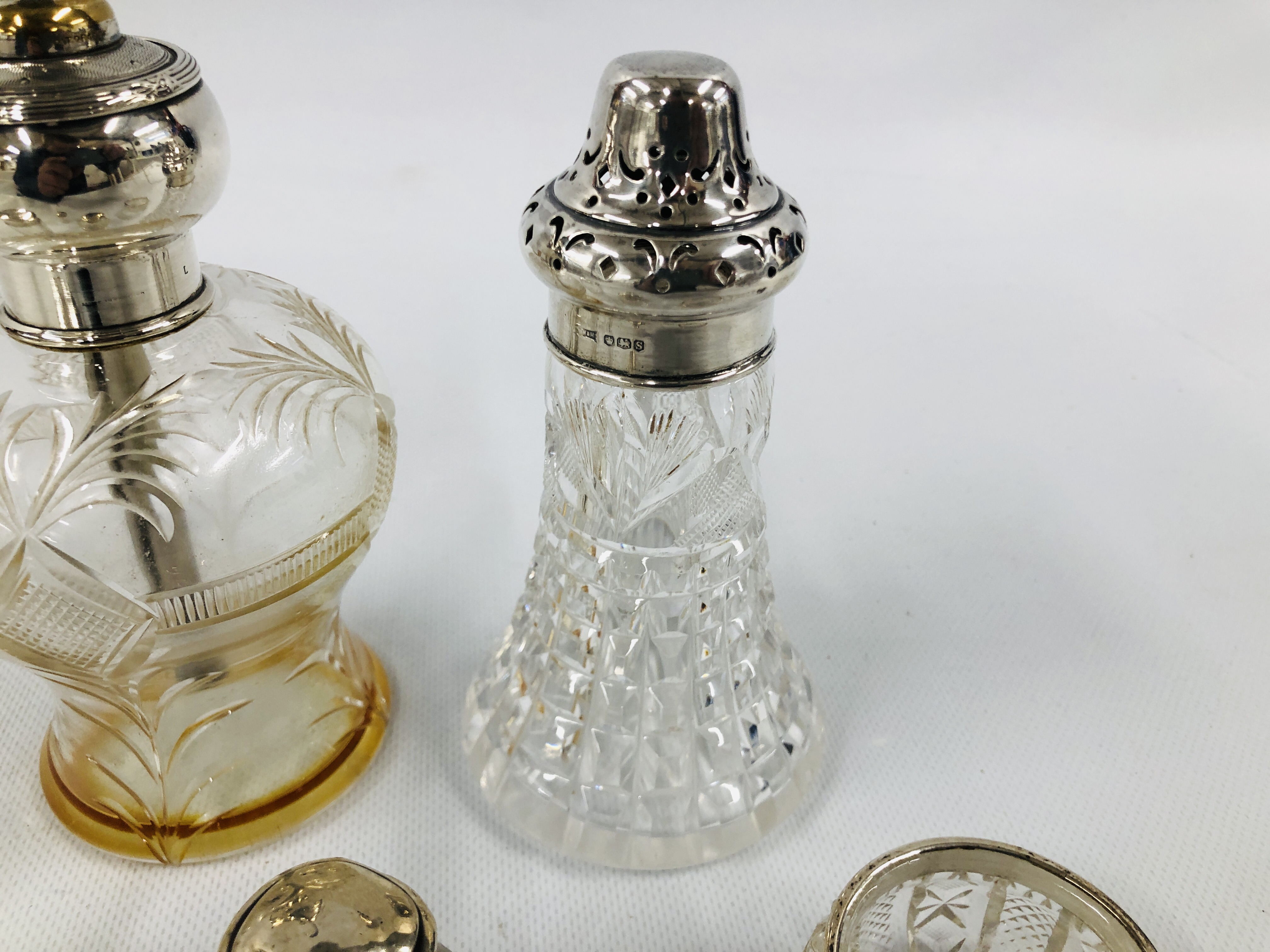 VARIOUS SILVER TOP GLASS ITEMS INCLUDING "ASPREYS". - Image 5 of 6