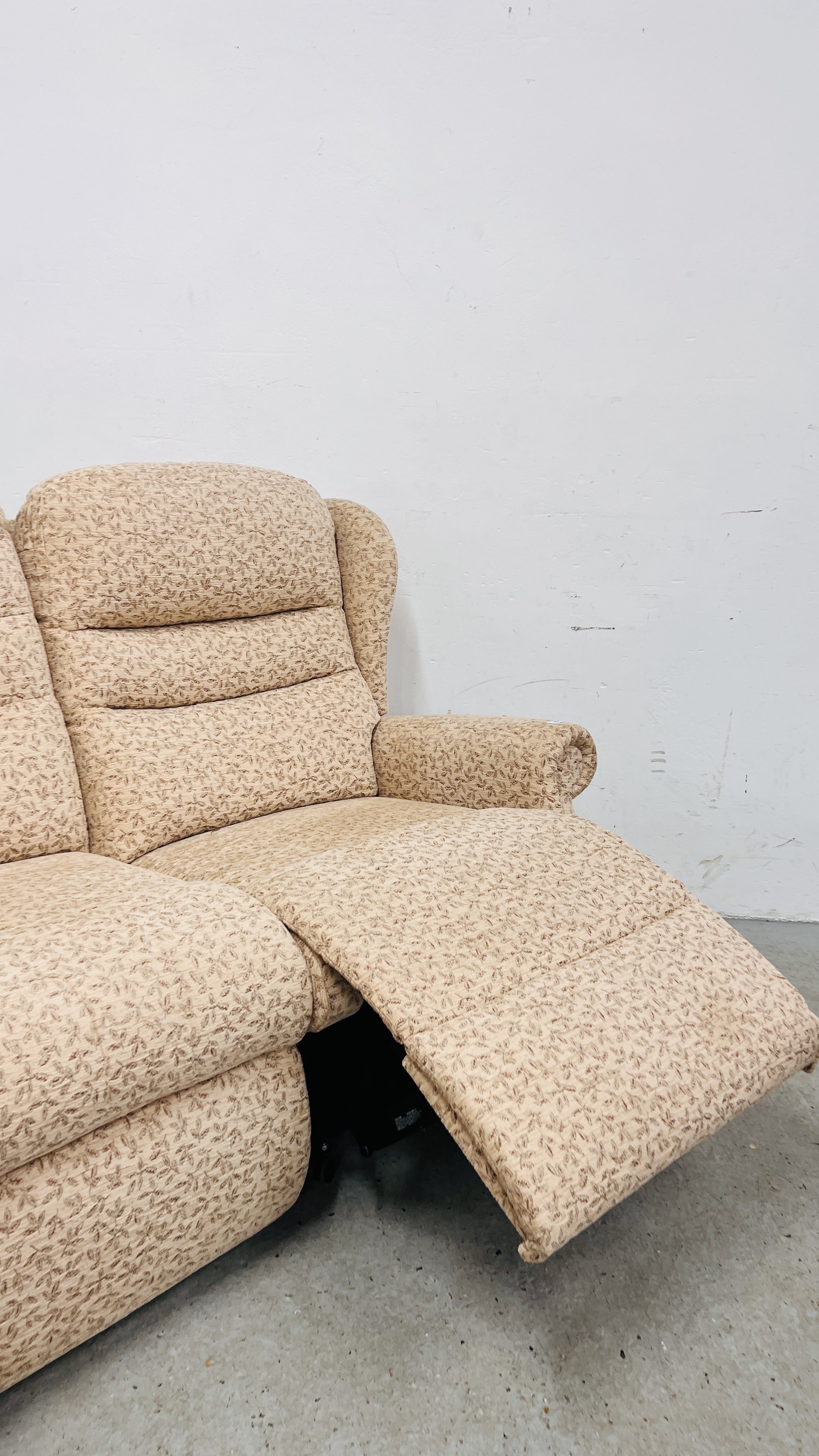 A MODERN CREAM PATTERN EASY CHAIR ALONG WITH A MATCHING TWIN RECLINER THREE SEATER SOFA. - Image 13 of 15