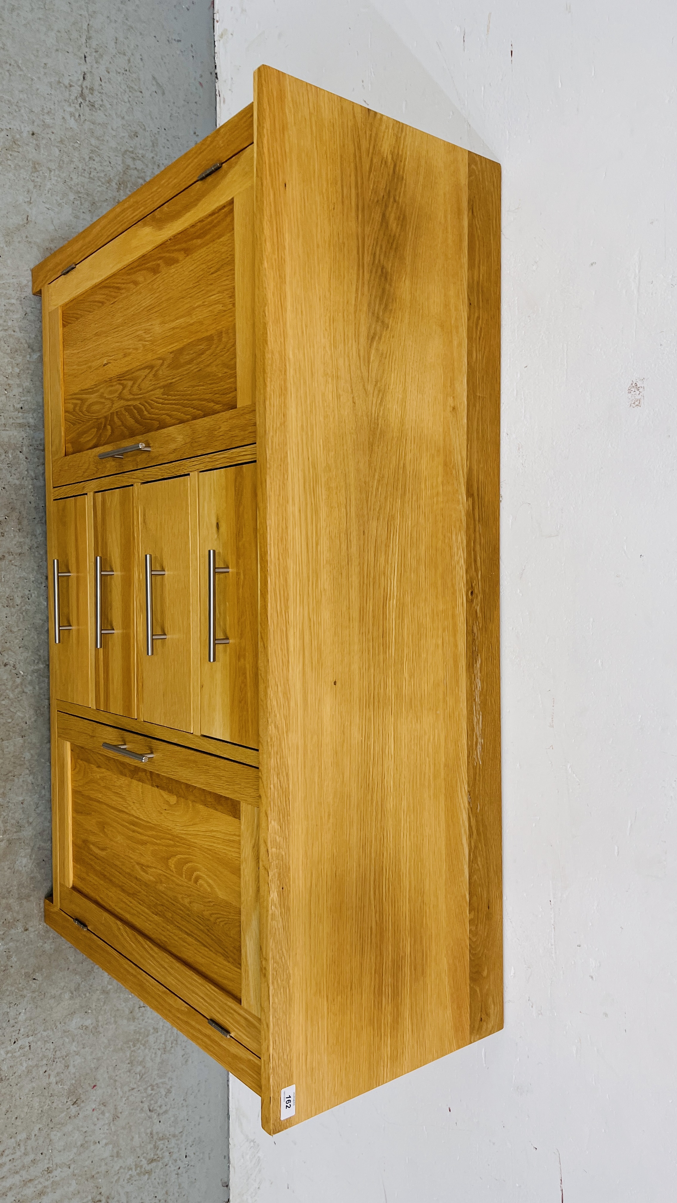 MODERN SOLID LIGHT OAK SIDEBOARD THREE CENTRAL DRAWERS FLANKED BY TWO CUPBOARD DOORS, W 131CM, - Image 6 of 14