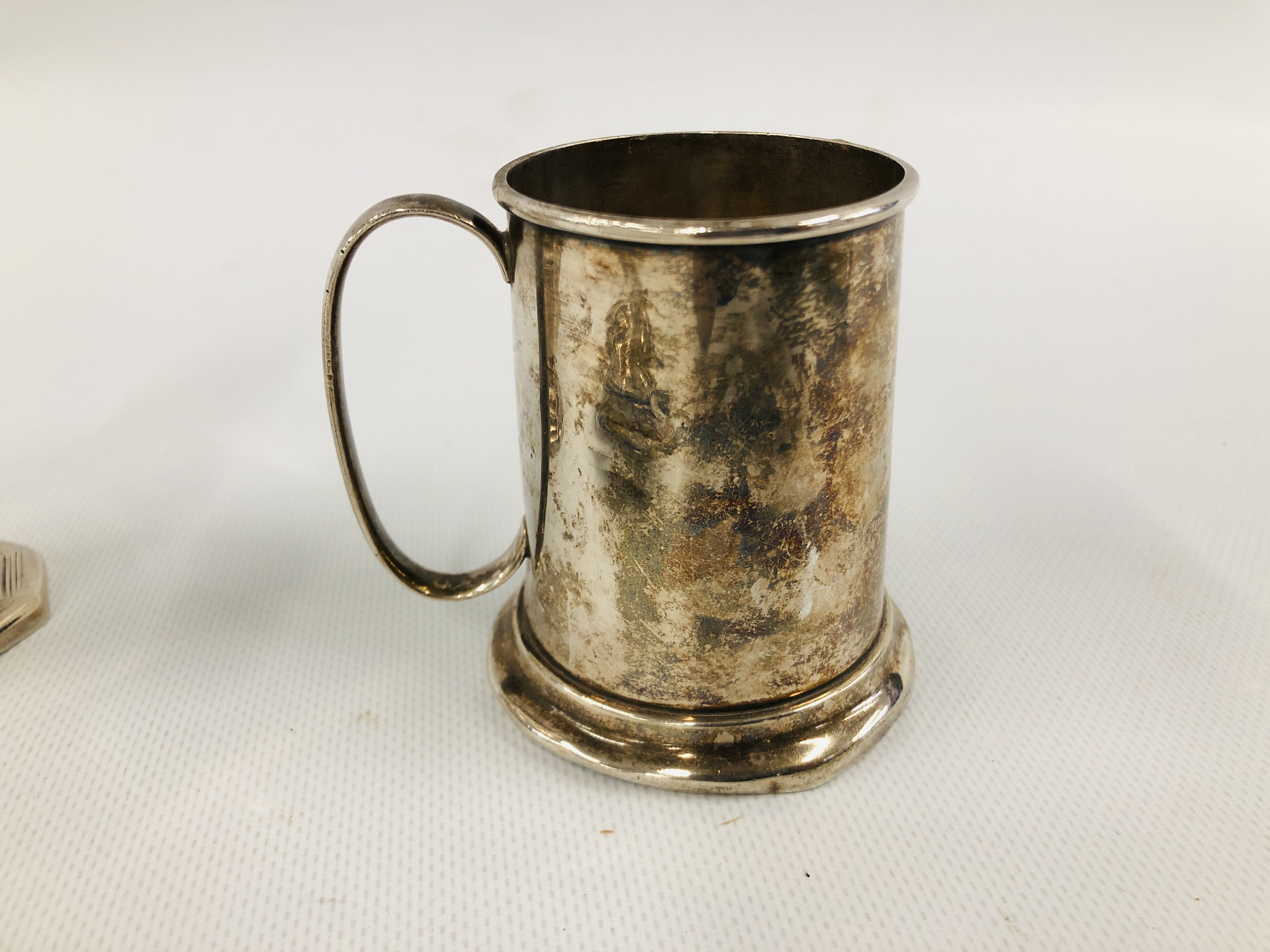 SMALL VINTAGE SILVER TANKARD, BIRMINGHAM ASSAY (RUBBED MARKS) HEIGHT 8CM. - Image 6 of 23