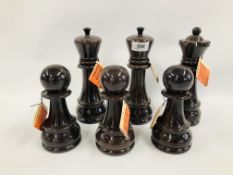 SIX AS NEW BISETTI ITALIAN PEPPER MILLS/SPICE GRINDERS