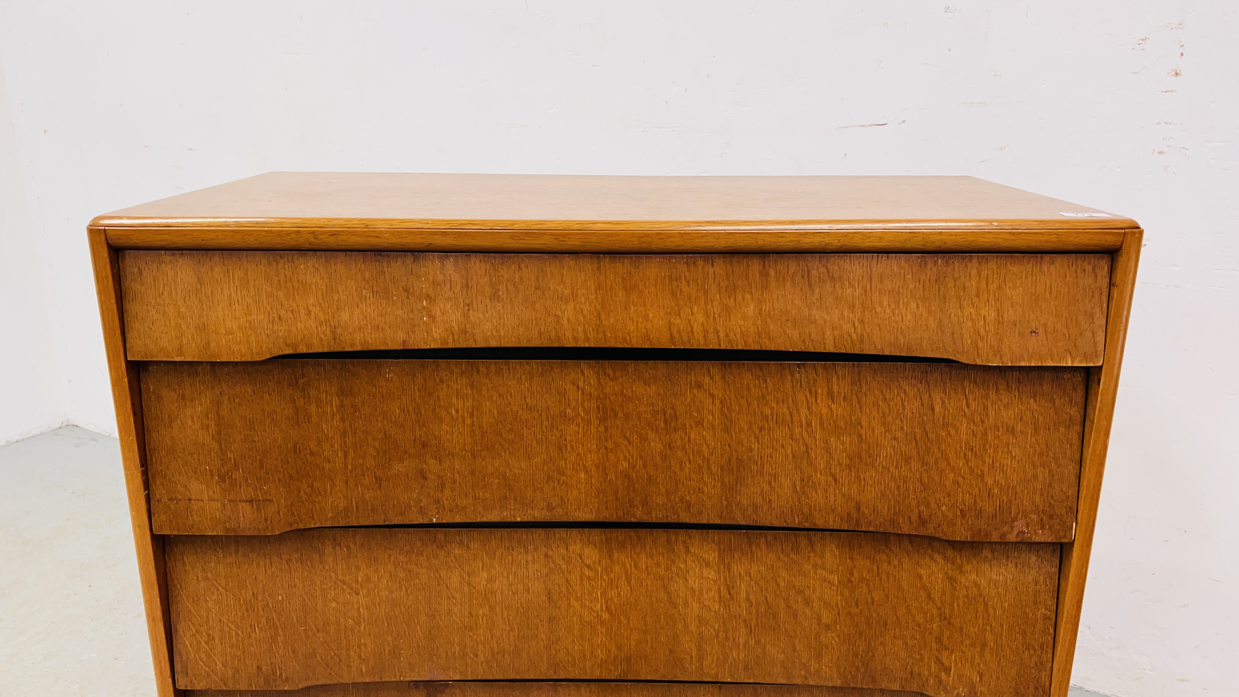 MID CENTURY TEAK FINISH FOUR DRAWER CHEST ON FOUR SUPPORTS WIDTH 91CM. DEPTH 42CM. HEIGHT 88CM. - Image 3 of 8