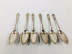 SET OF SIX SILVER GRAPEFRUIT SPOONS, BIRMINGHAM 1954.