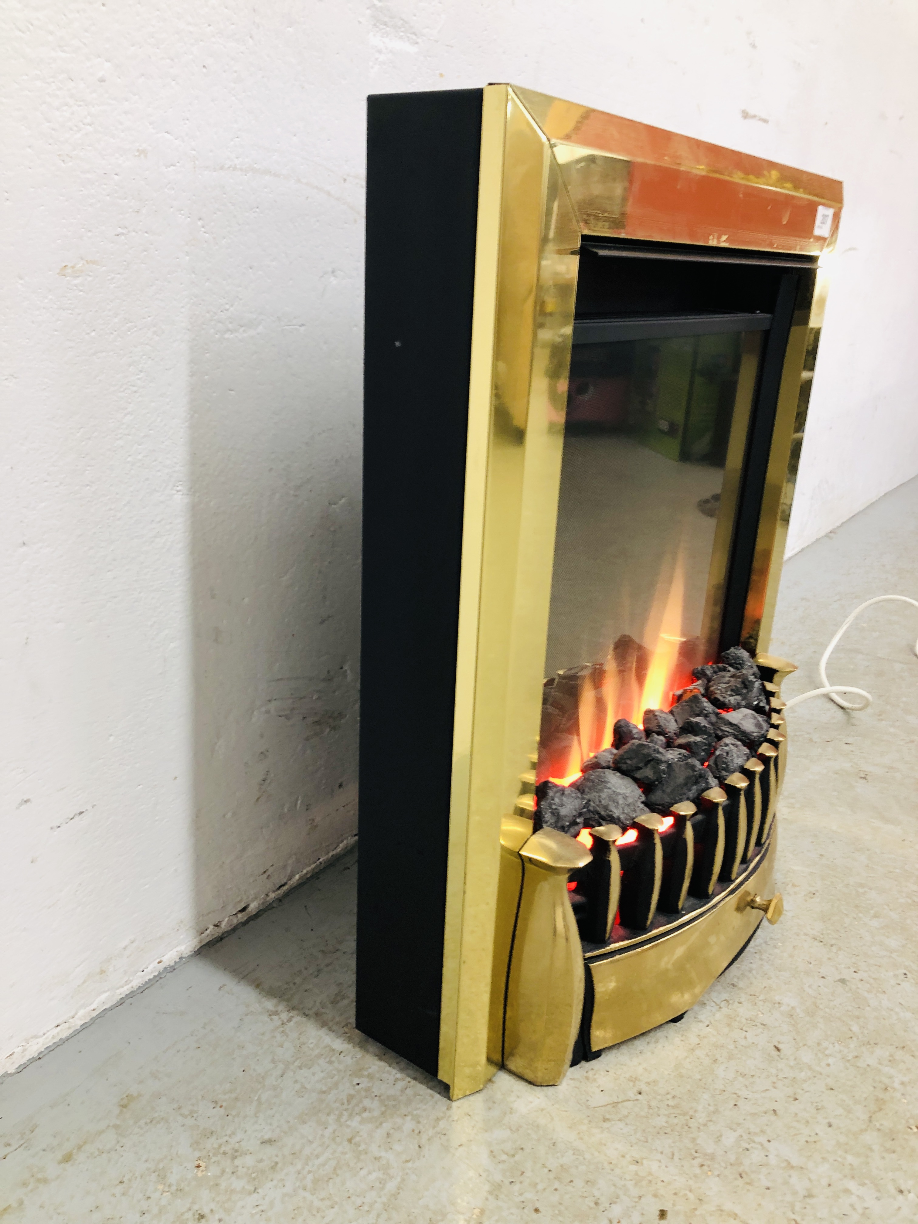 A DIMPLEX COAL EFFECT ELECTRIC HEATER MODEL EBY15 (MK 11) - SOLD AS SEEN - Image 4 of 4