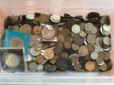 TUB OF MIXED COINS, GB 1970 PROOF SET, CROWNS, OVERSEAS, ETC.
