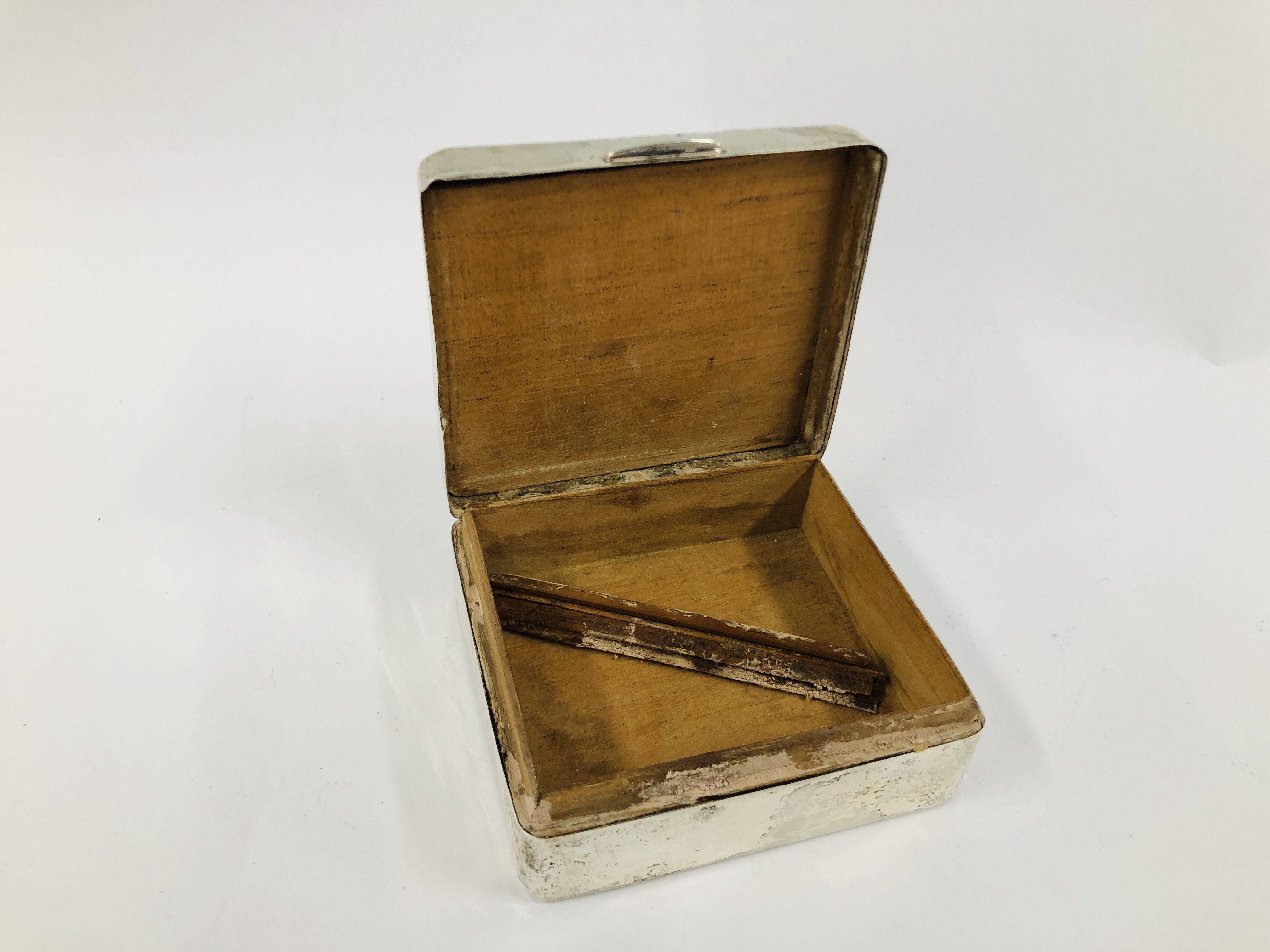 SILVER CIGARETTE BOX (A/F RUBBED MARKS) ALONG WITH A SILVER VESTA CASE, - Image 9 of 11