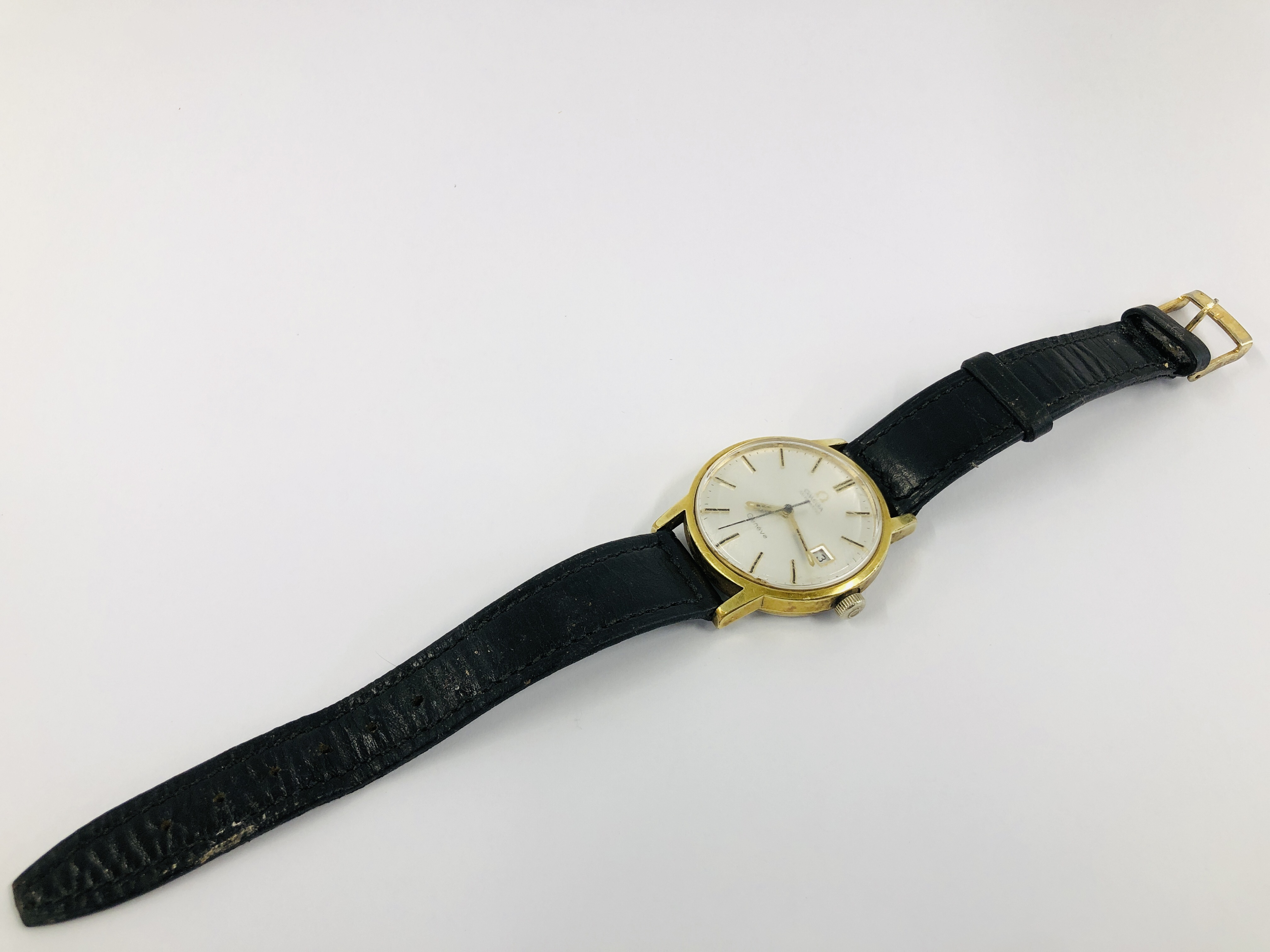 A GENTS WRIST WATCH MARKED OMEGA ON LEATHER STRAP, - Image 2 of 9