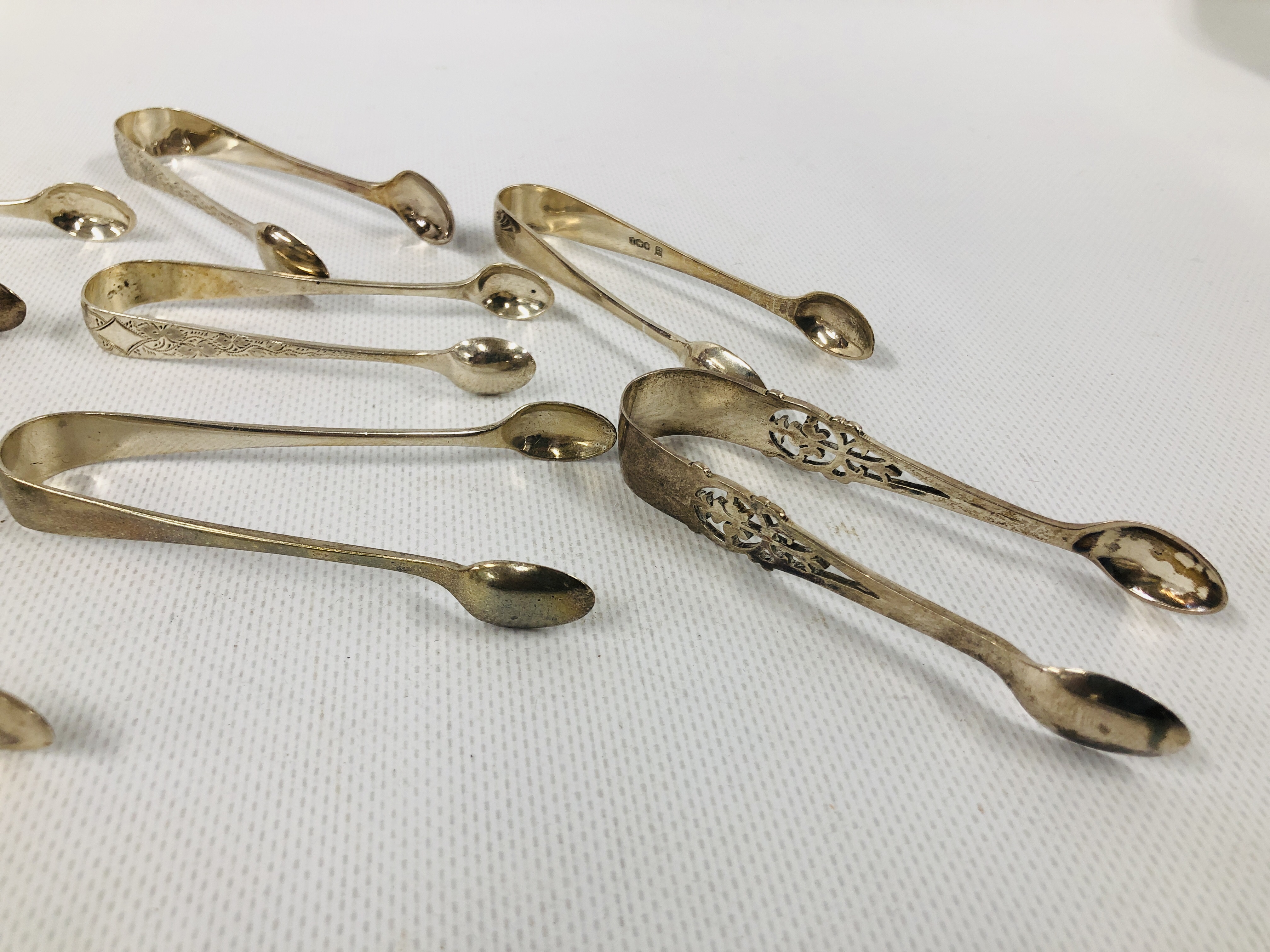 GROUP OF 8 VARIOUS SILVER SUGAR NIPS, VARIOUS MAKERS AND ASSAYS. - Image 6 of 7