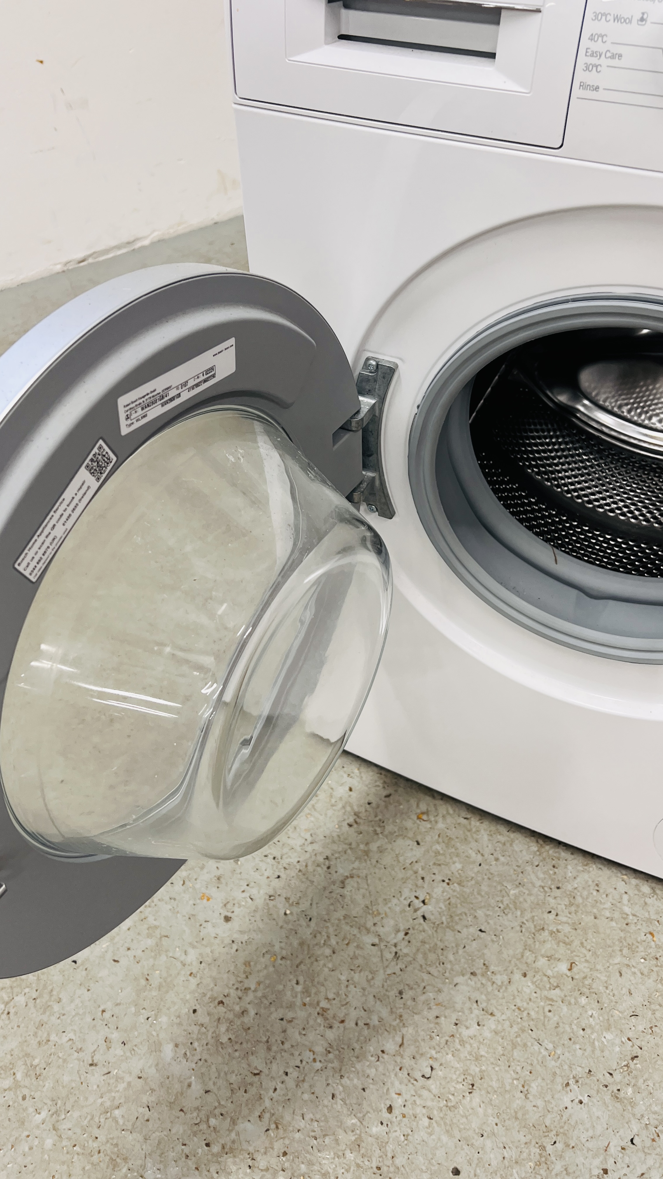 A BOSCH SERIE 4 7KG ECO SILENCE DRIVE WASHING MACHINE - SOLD AS SEEN. - Image 13 of 13