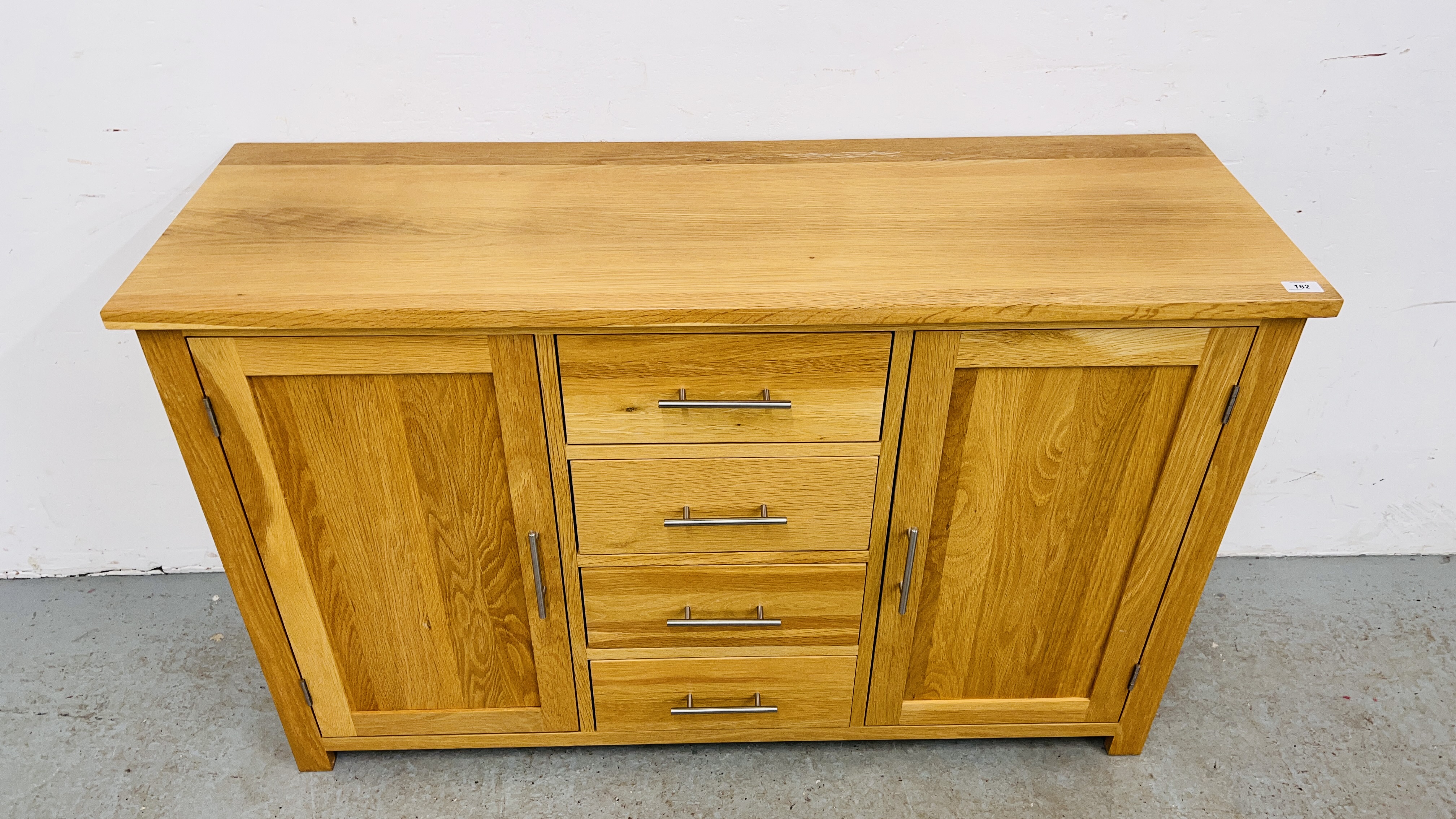 MODERN SOLID LIGHT OAK SIDEBOARD THREE CENTRAL DRAWERS FLANKED BY TWO CUPBOARD DOORS, W 131CM, - Image 2 of 14