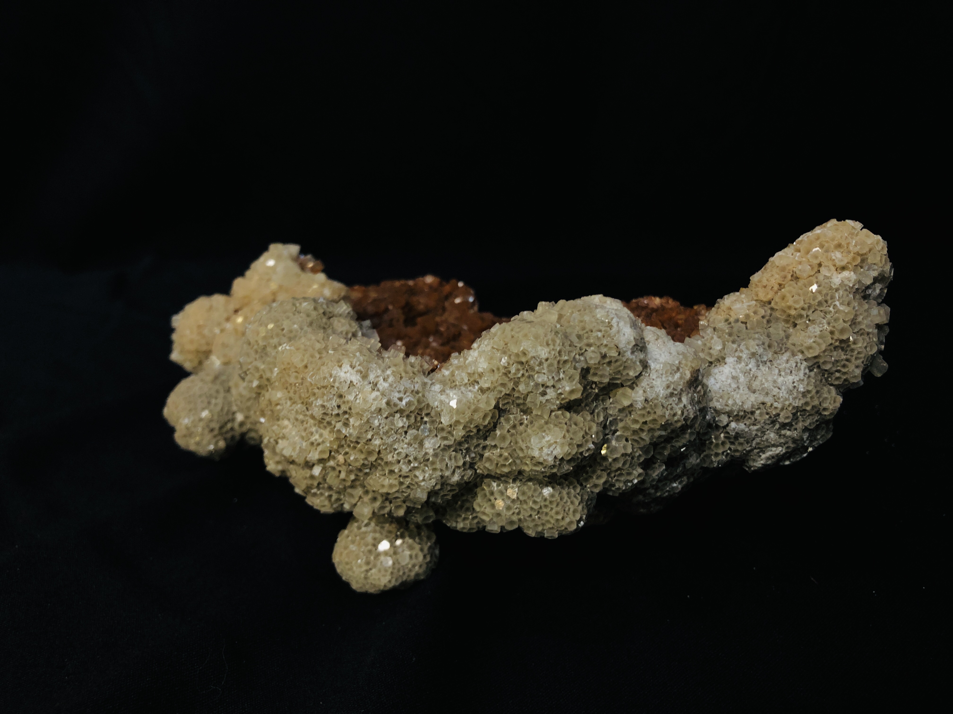 A ARAGONITE CRYSTAL CLUSTER, L 25CM X W 17CM X H 9CM. - Image 2 of 3