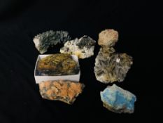 A COLLECTION OF APPROX 7 CRYSTAL AND MINERAL ROCK EXAMPLES TO INCLUDE CLINOPTILOLITE ETC.